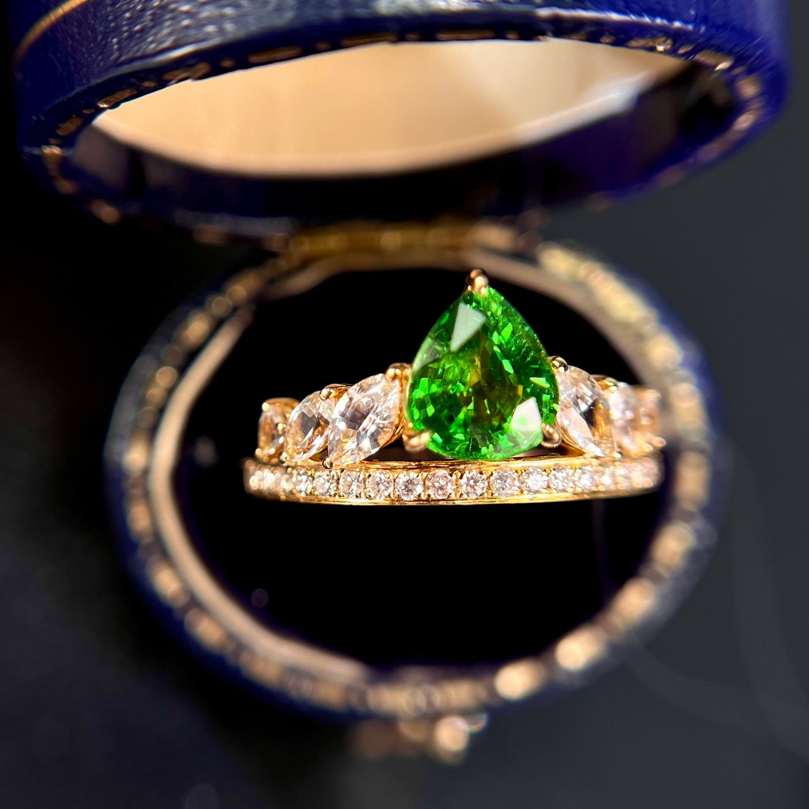14k Gold 1.94 Ctw Natural Tsavorite & Sapphire Ring - 2