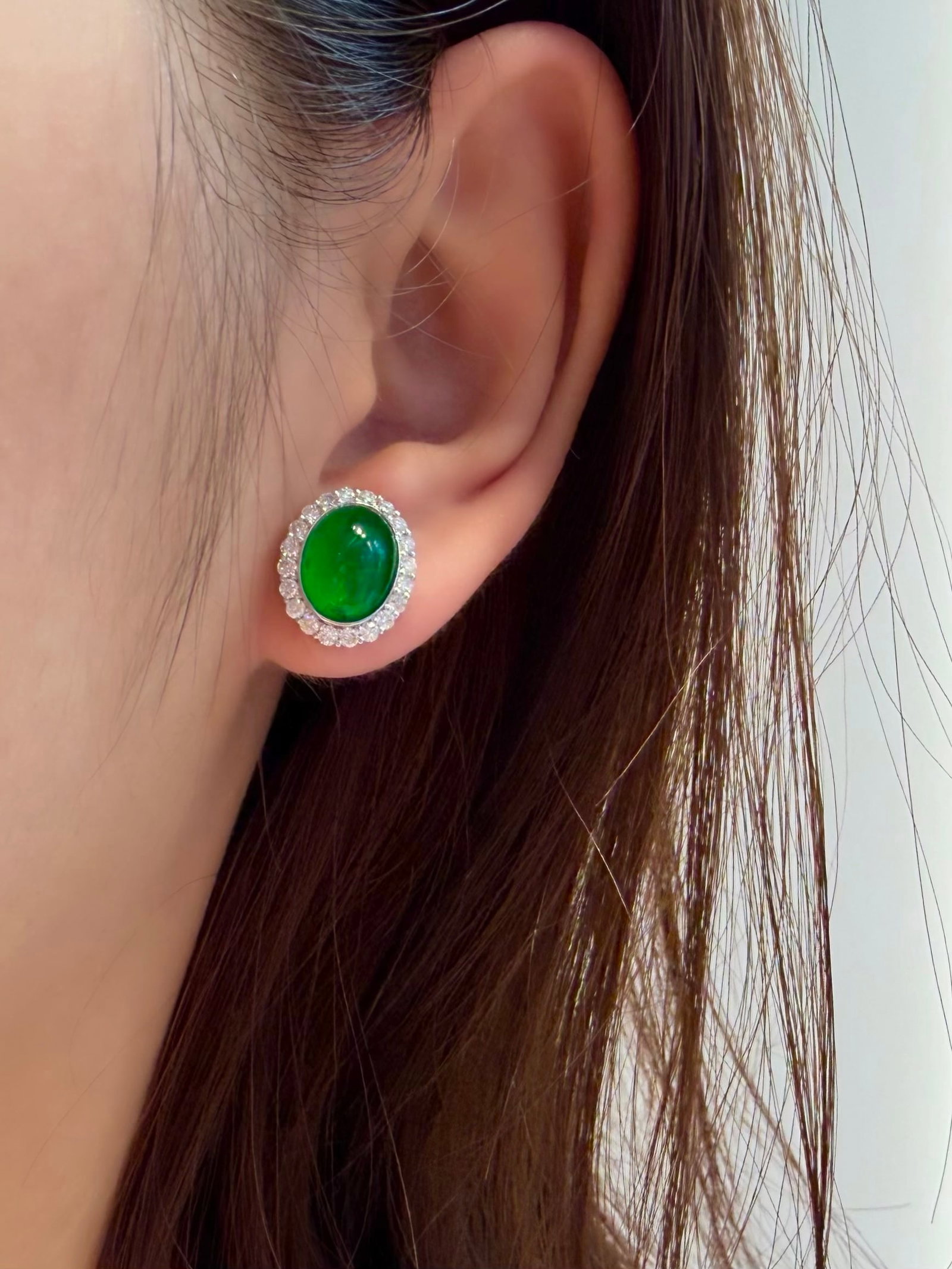 14k Gold 7.00 Ctw Natural Emerald & Diamond Earrings - 4