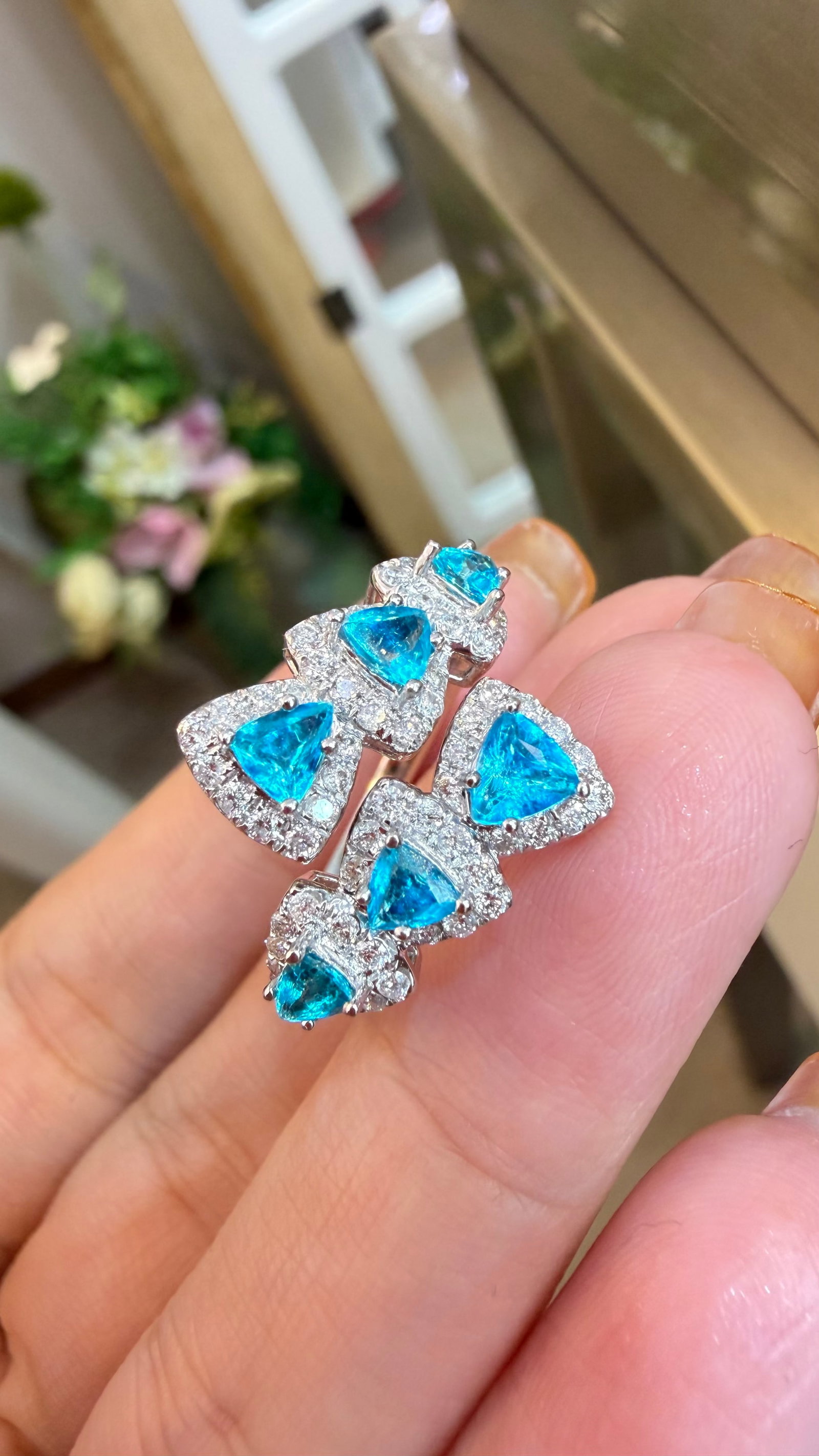 14k Gold 1.6 Ctw Natural Paraiba Tourmaline & Diamond Ring: Ref:231166409 // gold content:14k gold // ring size:7. 25us // // main gemstone:paraiba tourmaline // shape:triangle // carat weight:1ct // color:blue // treatment:natural // // adjacent gemstone 2 : 