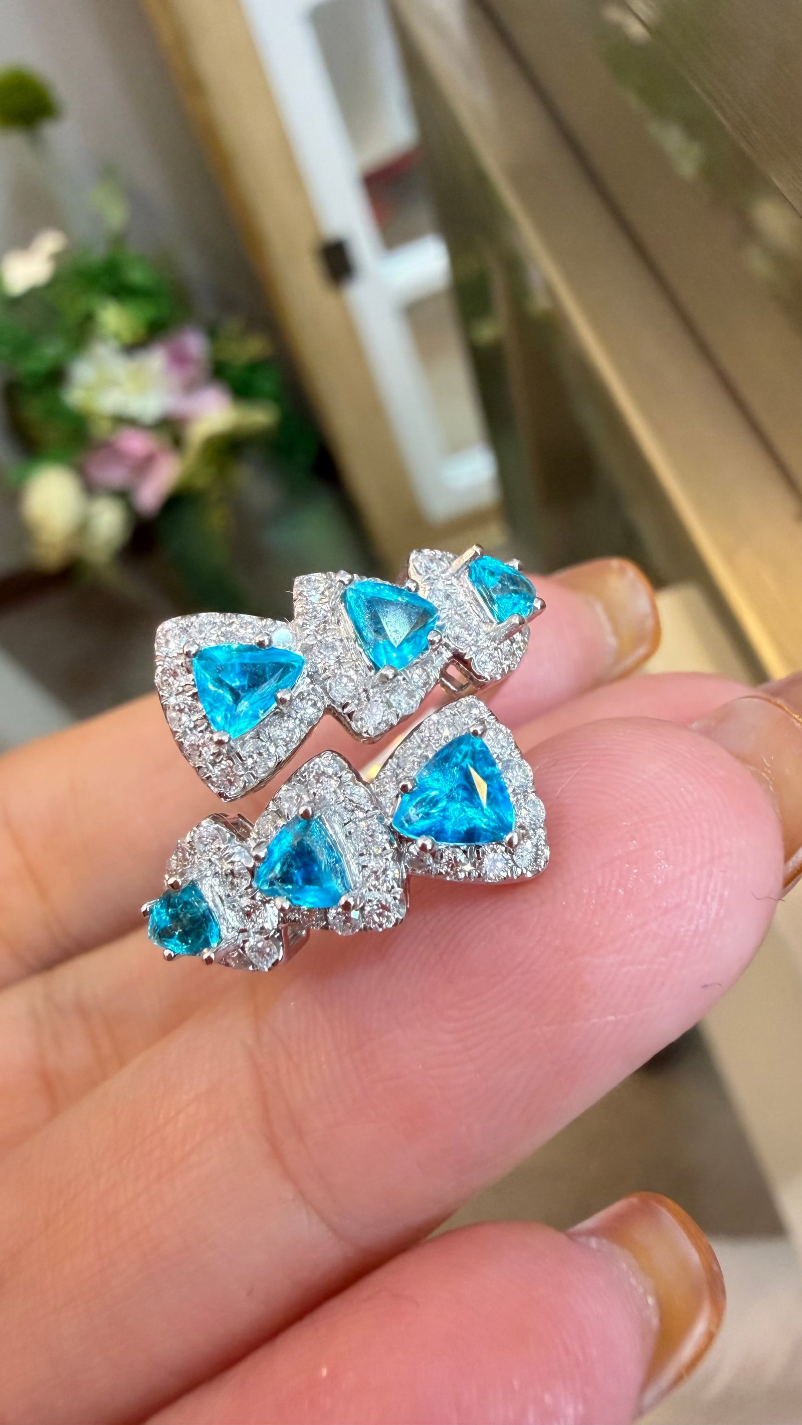 14k Gold 1.6 Ctw Natural Paraiba Tourmaline & Diamond Ring - 2