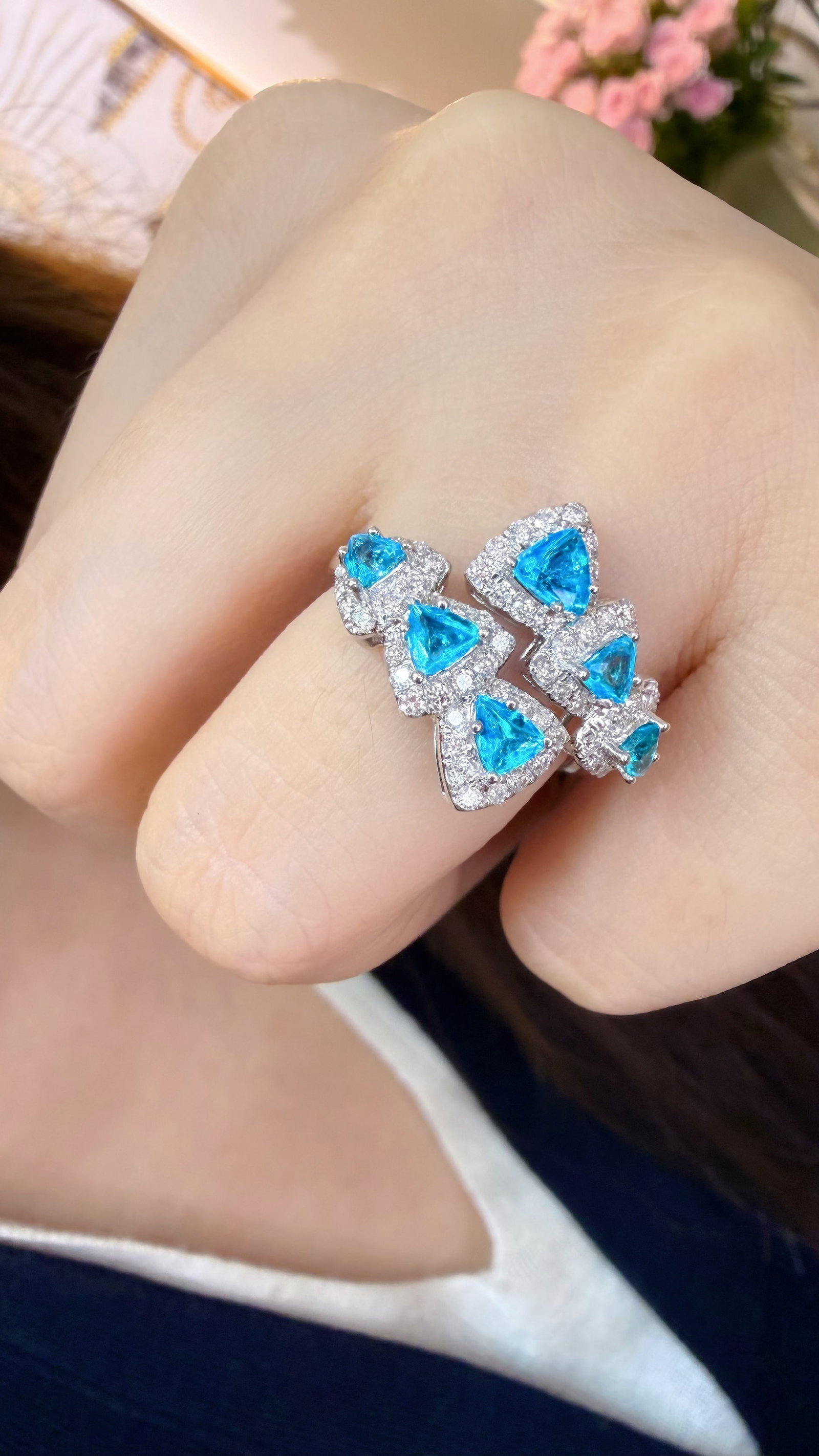 14k Gold 1.6 Ctw Natural Paraiba Tourmaline & Diamond Ring - 6