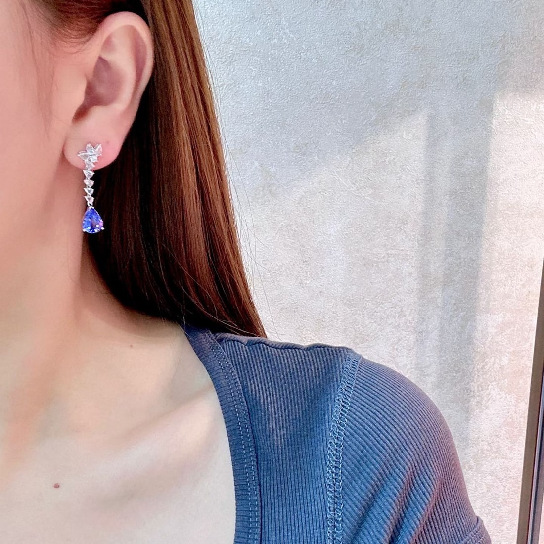 14k Gold 8.0 Ctw Natural Tanzanite & Diamond Earrings: Ref:231166419 // gold content:14k gold // main gemstone:tanzanite // shape:pear // carat weight:5. 0ct // color:blue // treatment:natural // // adjacent gemstone 2 : diamond // shape:multiple //