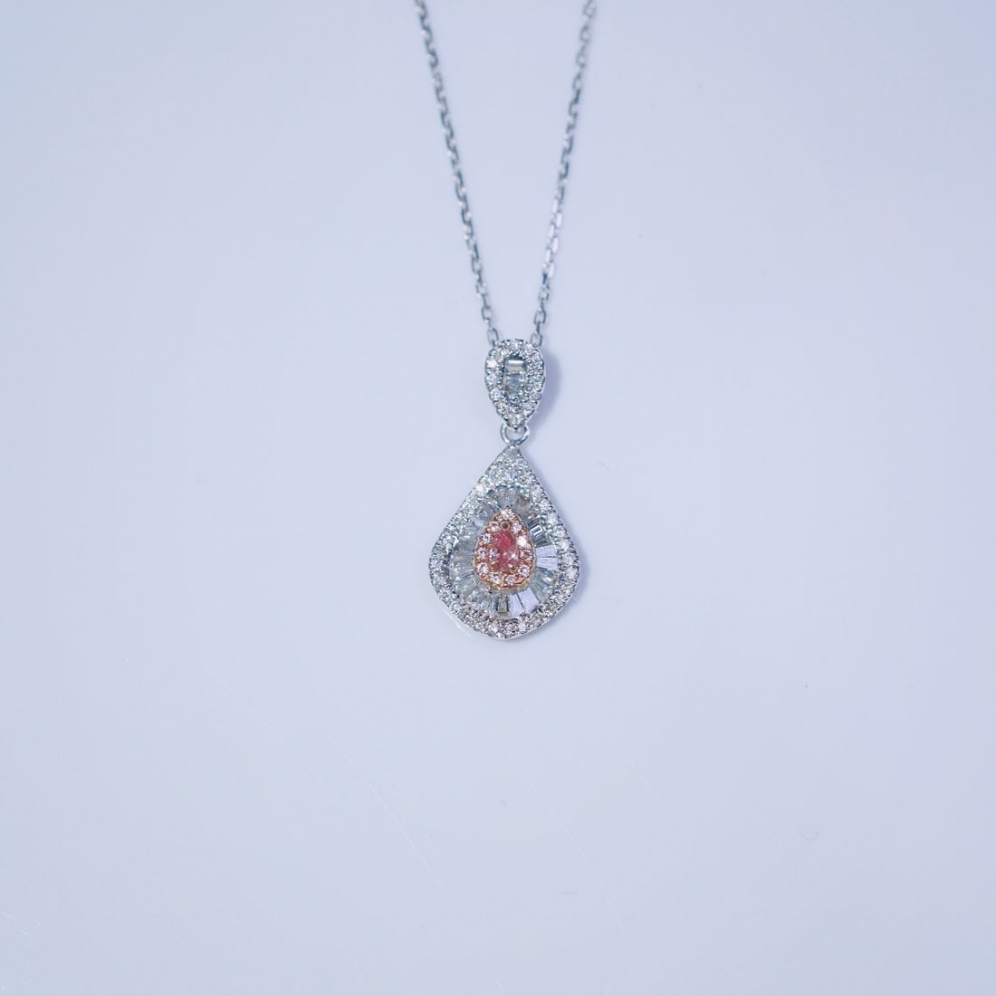 14k Gold 0.45 Ct Natural Color Diamond Necklace - 2