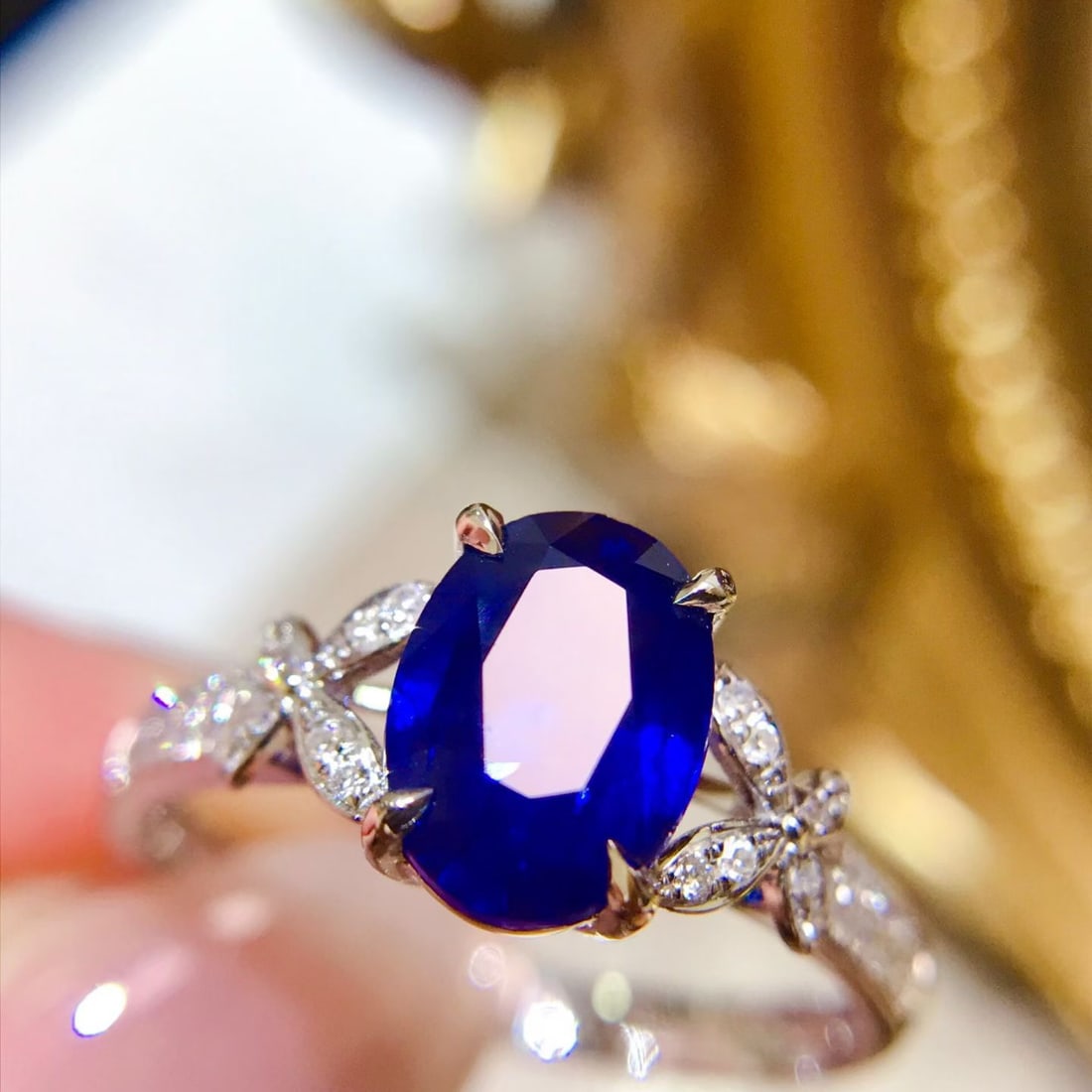 14k Gold 2.05 Ctw Vivid Blue Natural Sapphire & Diamond Ring - 2