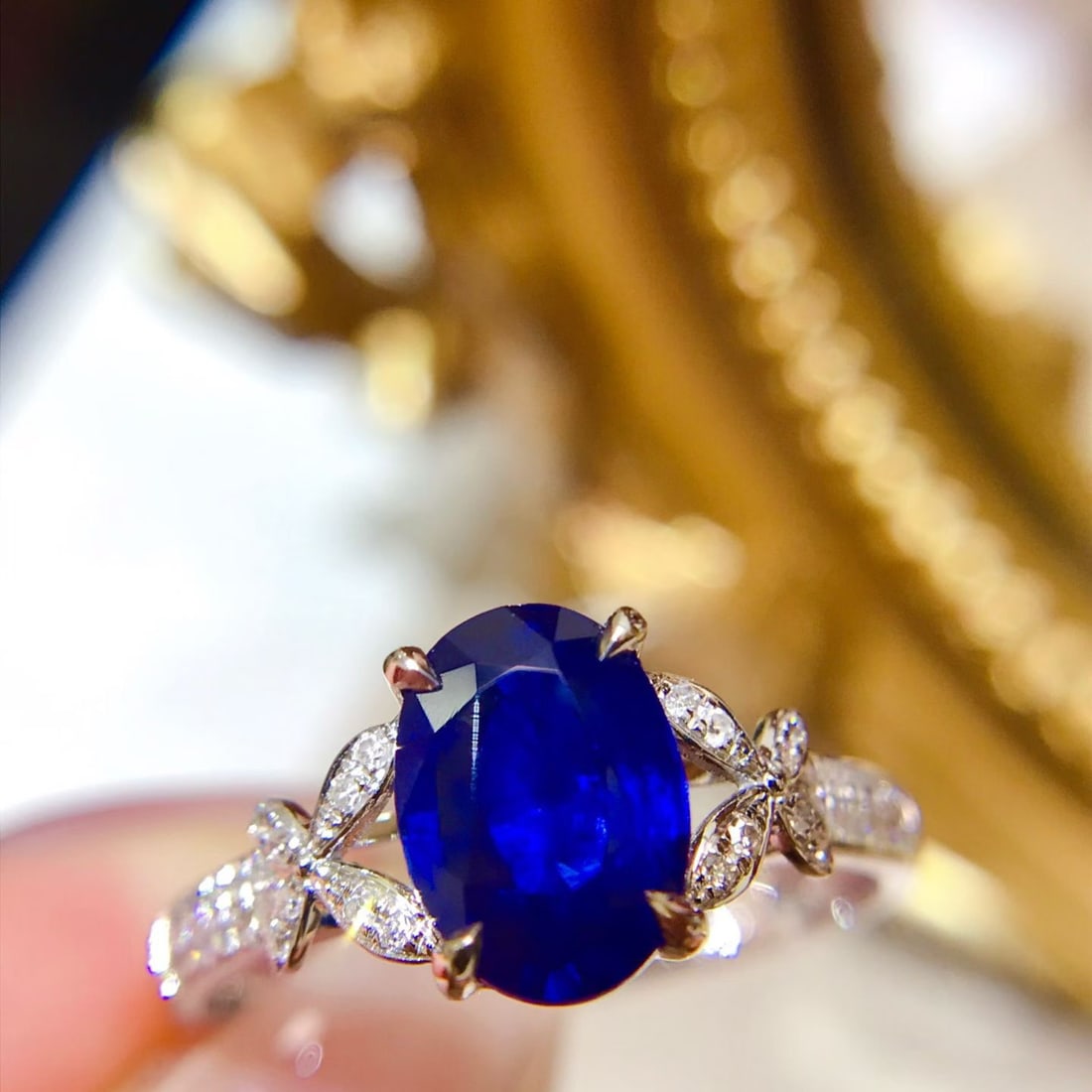14k Gold 2.05 Ctw Vivid Blue Natural Sapphire & Diamond Ring - 4