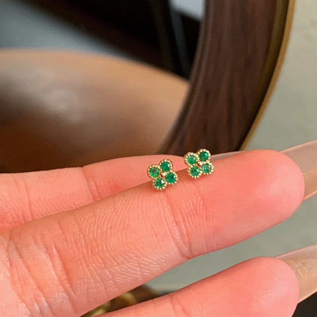 14k Gold 0.13 Ct Natural Emerald Earrings: Ref:231166426 // gold content:14k gold // main gemstone:emerald // shape:round // carat weight:0. 13ct // color:green // treatment:natural // cut grade:g // Condition: New Low Estimate: 1400.00 High