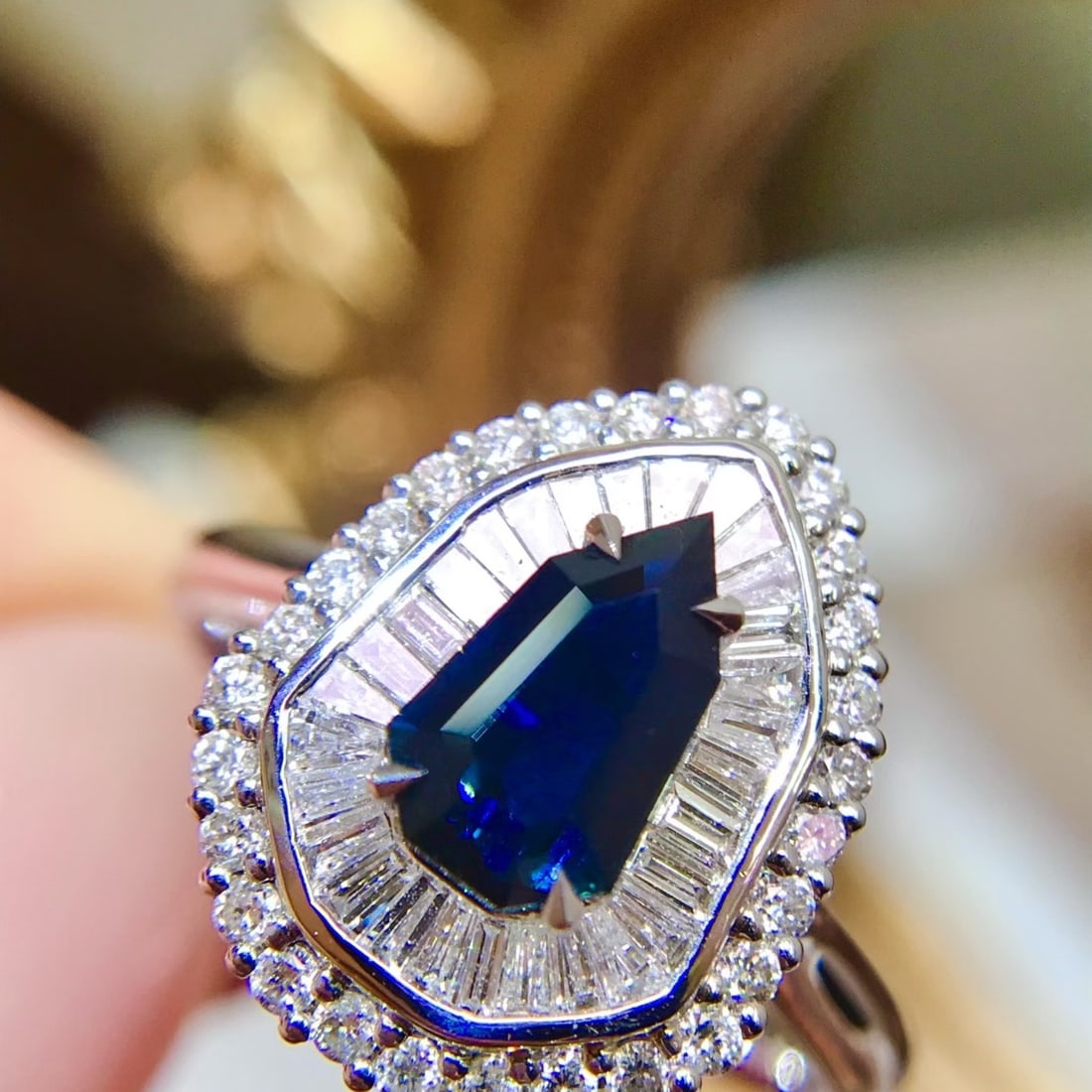 14k Gold 1.64 Ctw Vivid Blue Natural Sapphire & Diamond Ring: Ref:231166430 // gold content:14k gold // ring size:7. 25us // // main gemstone:sapphire // shape:other // carat weight:1. 04ct // color:vivid blue // treatment:natural // // adjacent gemstone 2 :