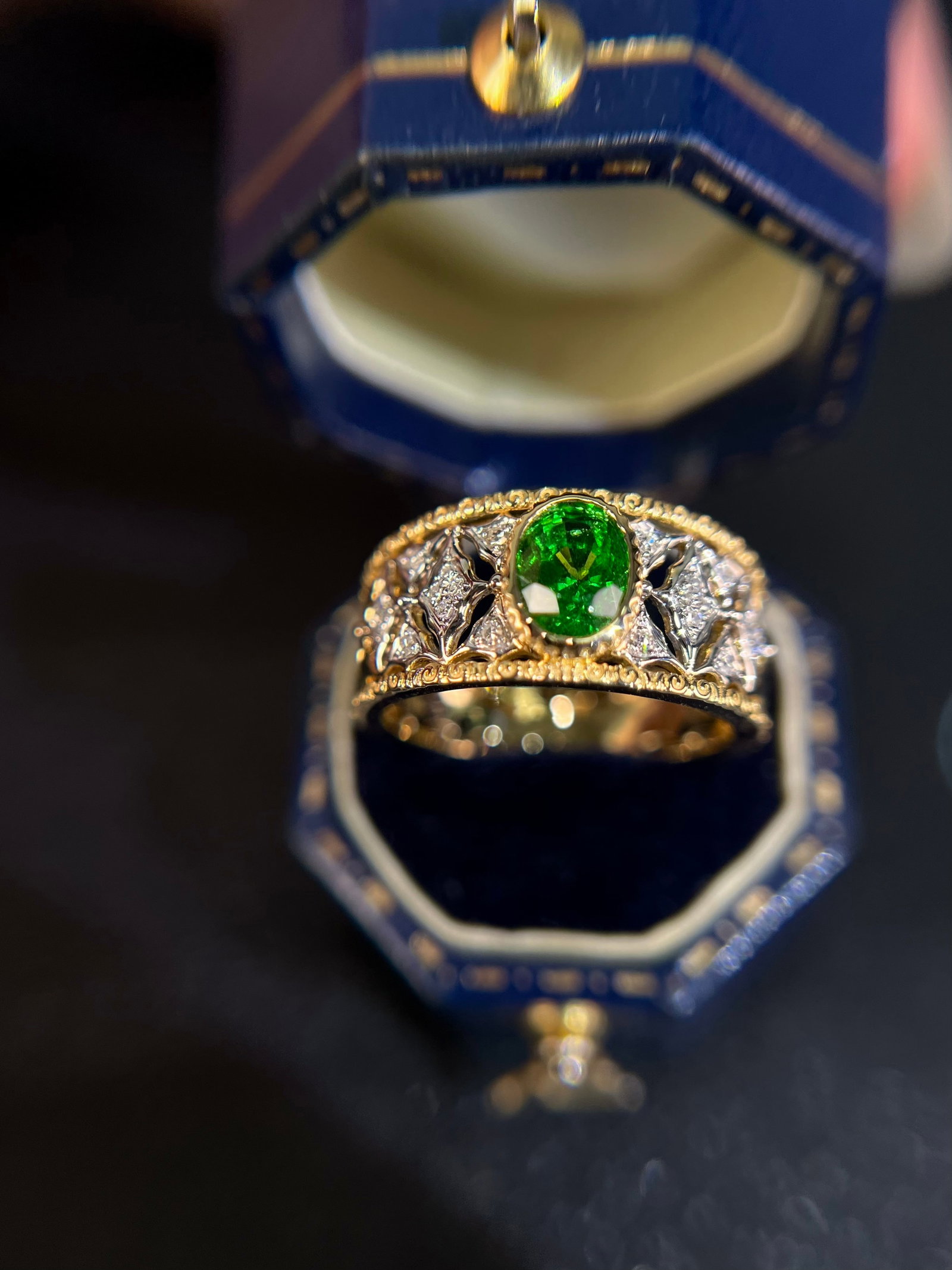 14k Gold 1.07 Ctw Natural Tsavorite & Diamond Ring: Ref:231166432 // gold content:14k gold // ring size:7. 25us // // main gemstone:tsavorite // shape:oval // carat weight:0. 98ct // color:green // treatment:natural // // adjacent gemstone 2 : diamond