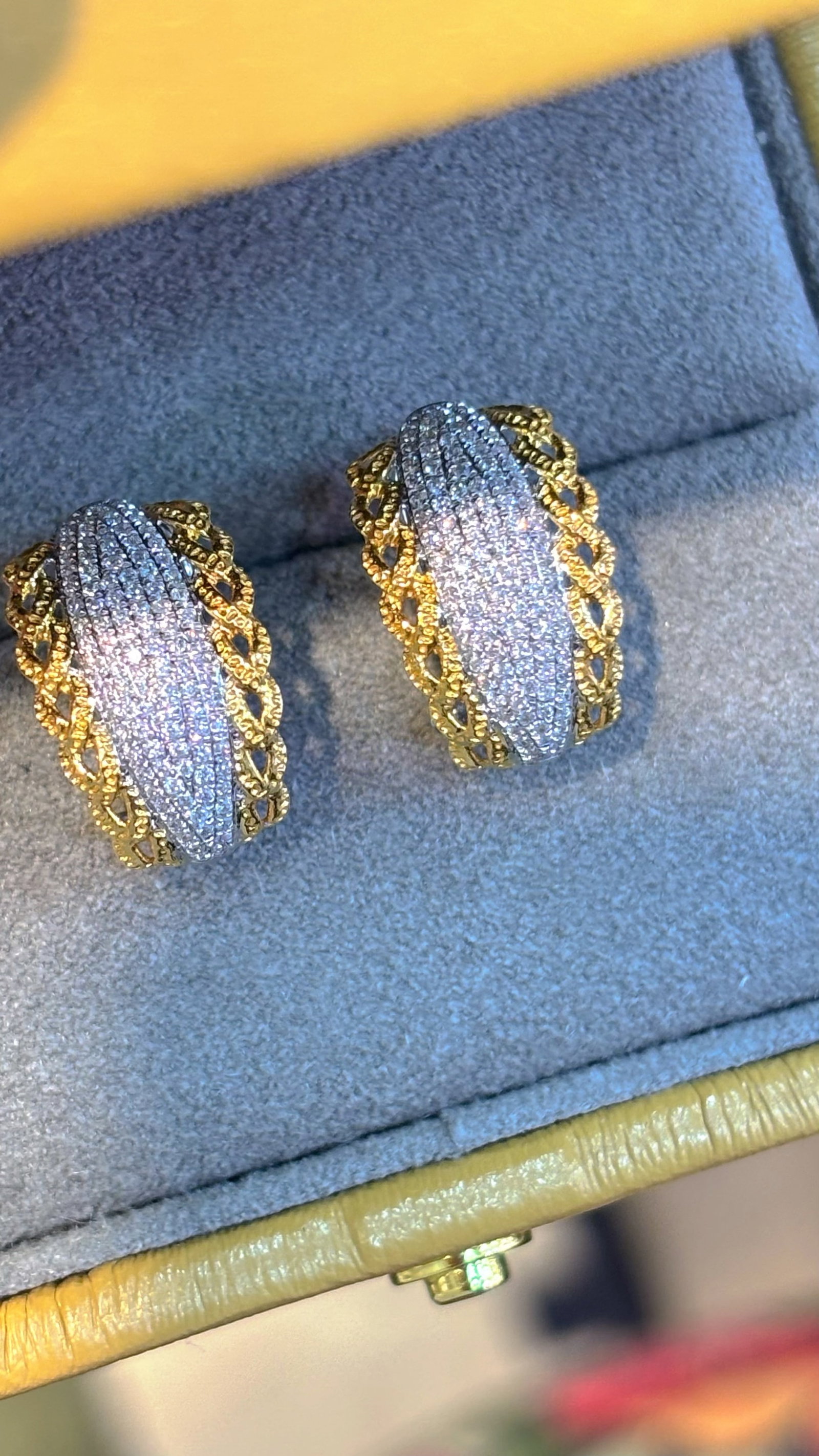 14k Gold 0.65 Ct Natural H Diamond Earrings: Ref:231166433 // gold content:14k gold // main gemstone:diamond // shape:round // carat weight:0. 65ct // clarity grade:vs-si // color:h // treatment:natural // cut grade:g // Condition: New Low