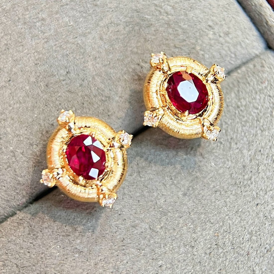 14k Gold 1.07 Ctw Natural Ruby & Diamond Earrings - 7