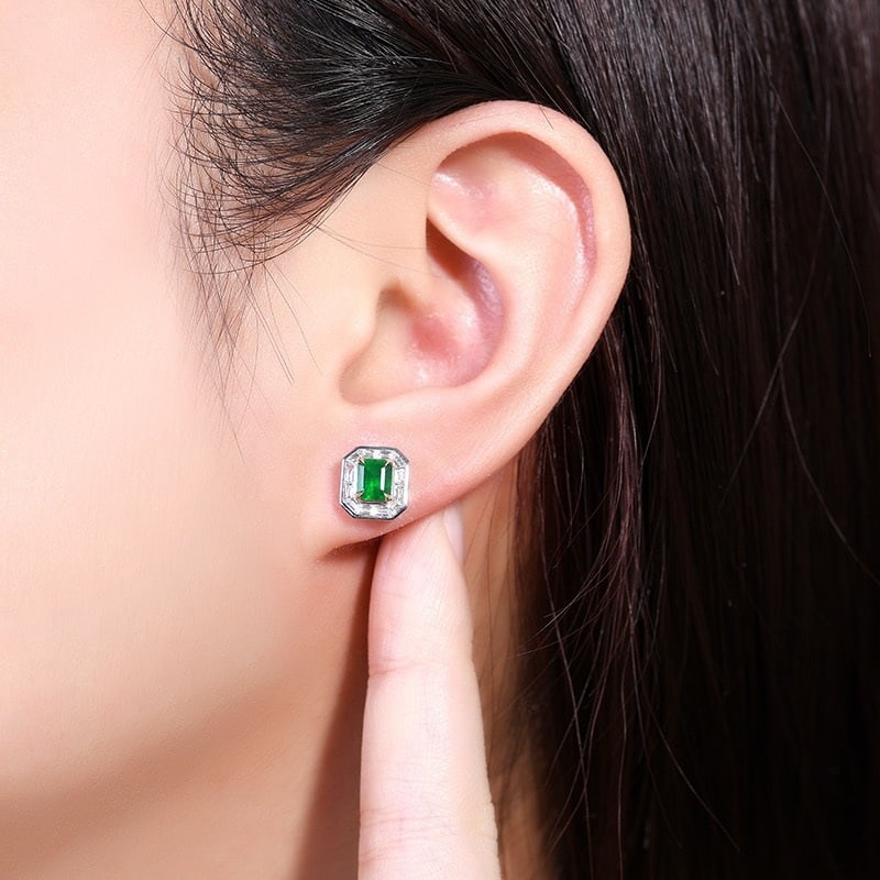 14k Gold 1.48 Ctw Vivid Green Natural Emerald & Diamond Earrings: Ref:231166444 // gold content:14k gold // main gemstone:emerald // shape:octagonal // carat weight:1ct // color:vivid green // treatment:natural // // adjacent gemstone 2 : diamond // number of