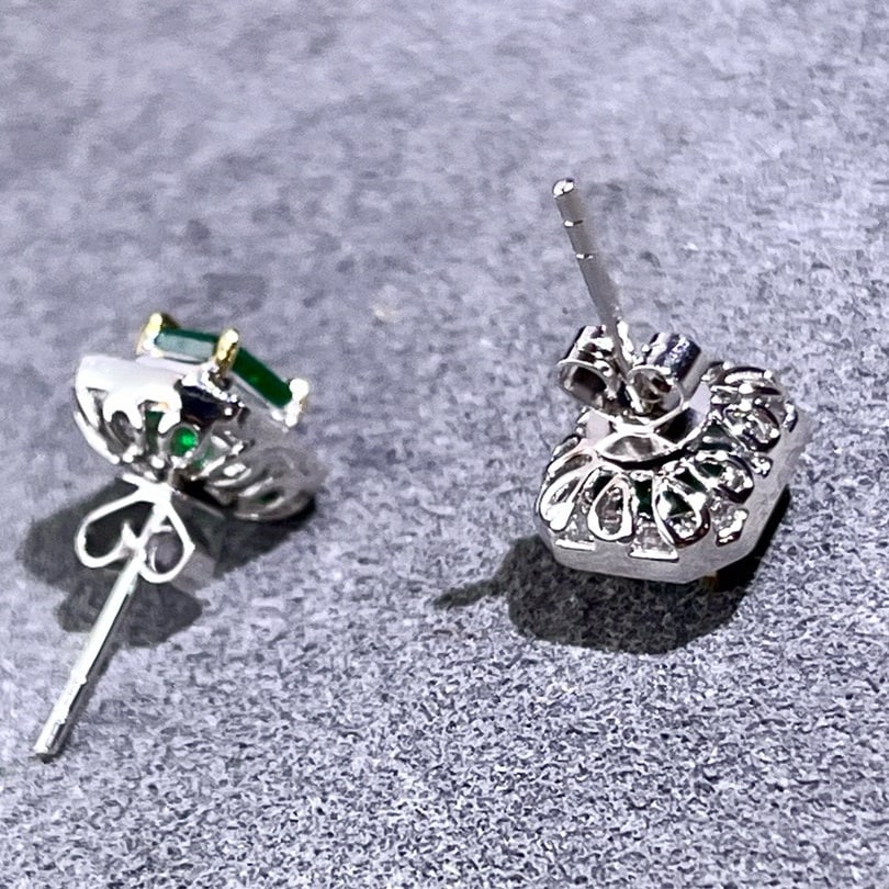 14k Gold 1.48 Ctw Vivid Green Natural Emerald & Diamond Earrings - 5