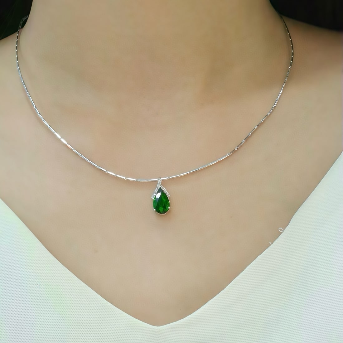 14k Gold 2.09 Ctw Vivid Green Natural Tsavorite & Diamond Pendant( Without Chain ) - 5