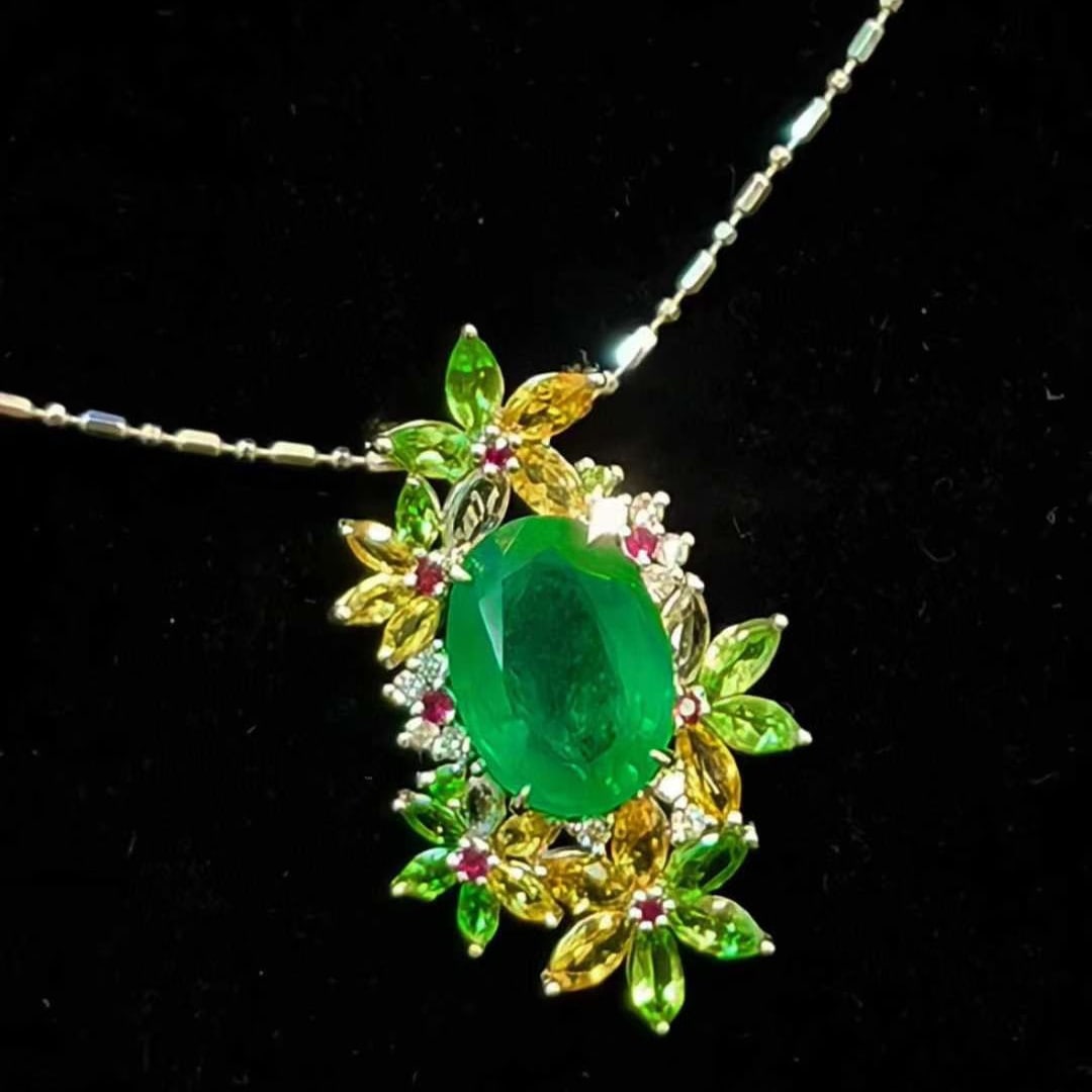 14k Gold 2.7 Ct Natural Emerald & Diamond Pendant( Without Chain ) - 3
