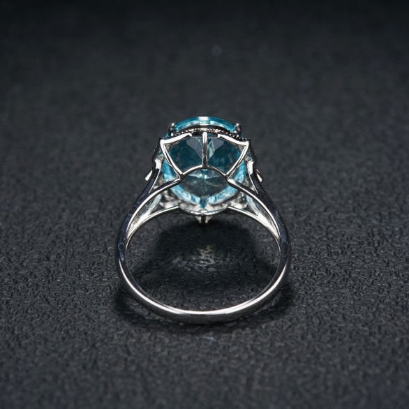 14k Gold 4.8 Ct Natural Aquamarine & Diamond Ring - 3