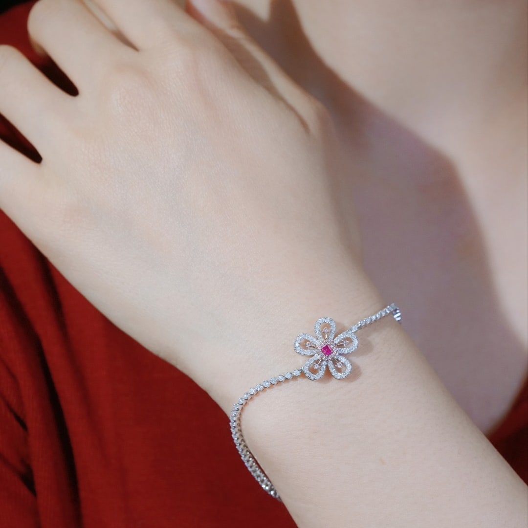 14k Gold 1.50 Ctw Natural Pink Diamond & Diamond & Flowers Bracelet - 4