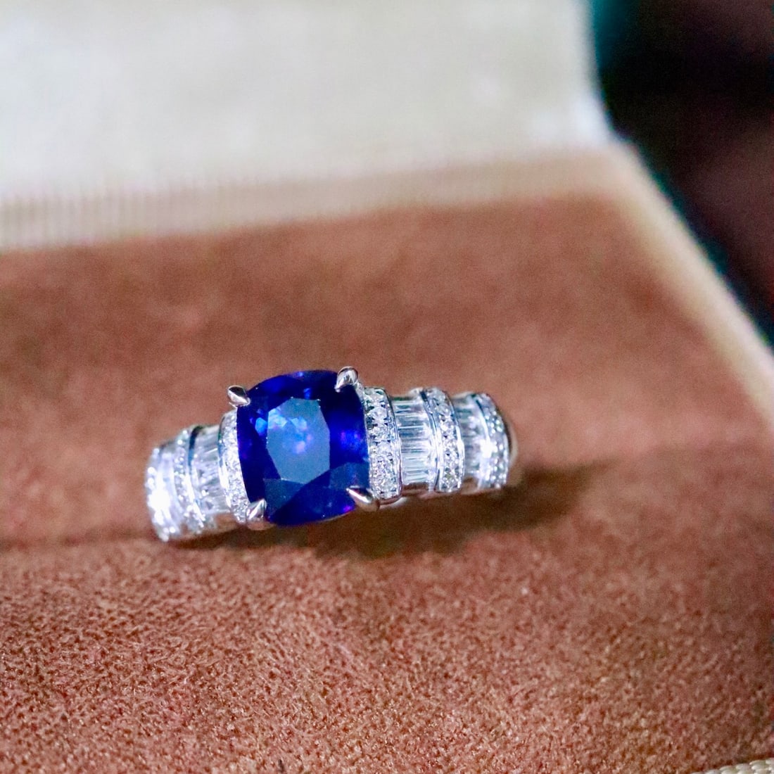 14k Gold 1.82 Ctw Natural Sapphire & Diamond Ring - 3