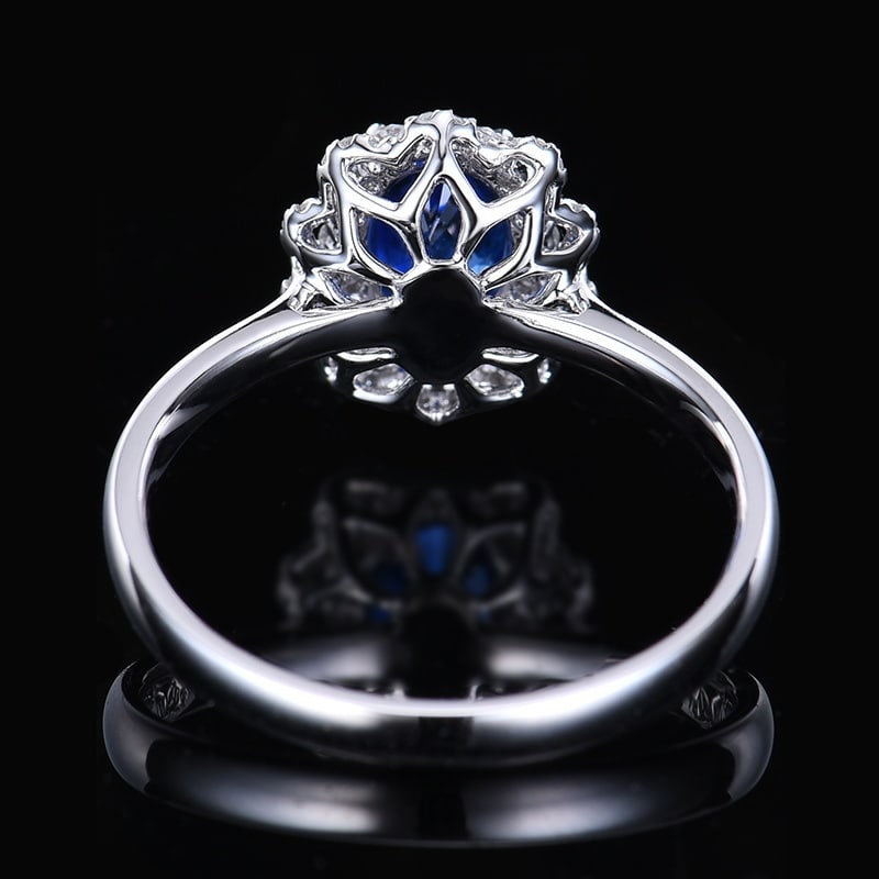 14k Gold 1.35 Ctw Vivid Blue Natural Sapphire & Diamond Ring - 4