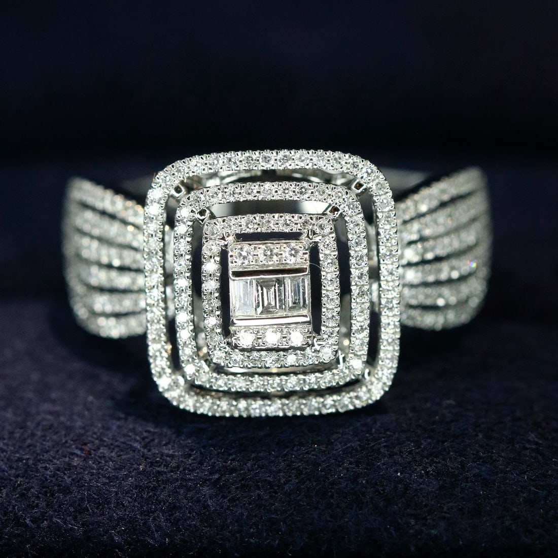 14k Gold 0.6 Ct Natural H Diamond Ring - 3