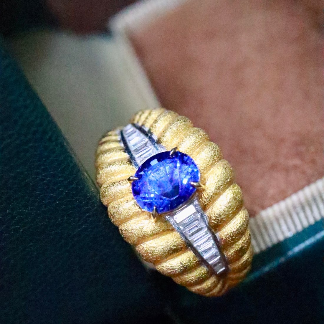 14k Gold 1.95 Ctw Natural Sapphire & Diamond Ring - 3