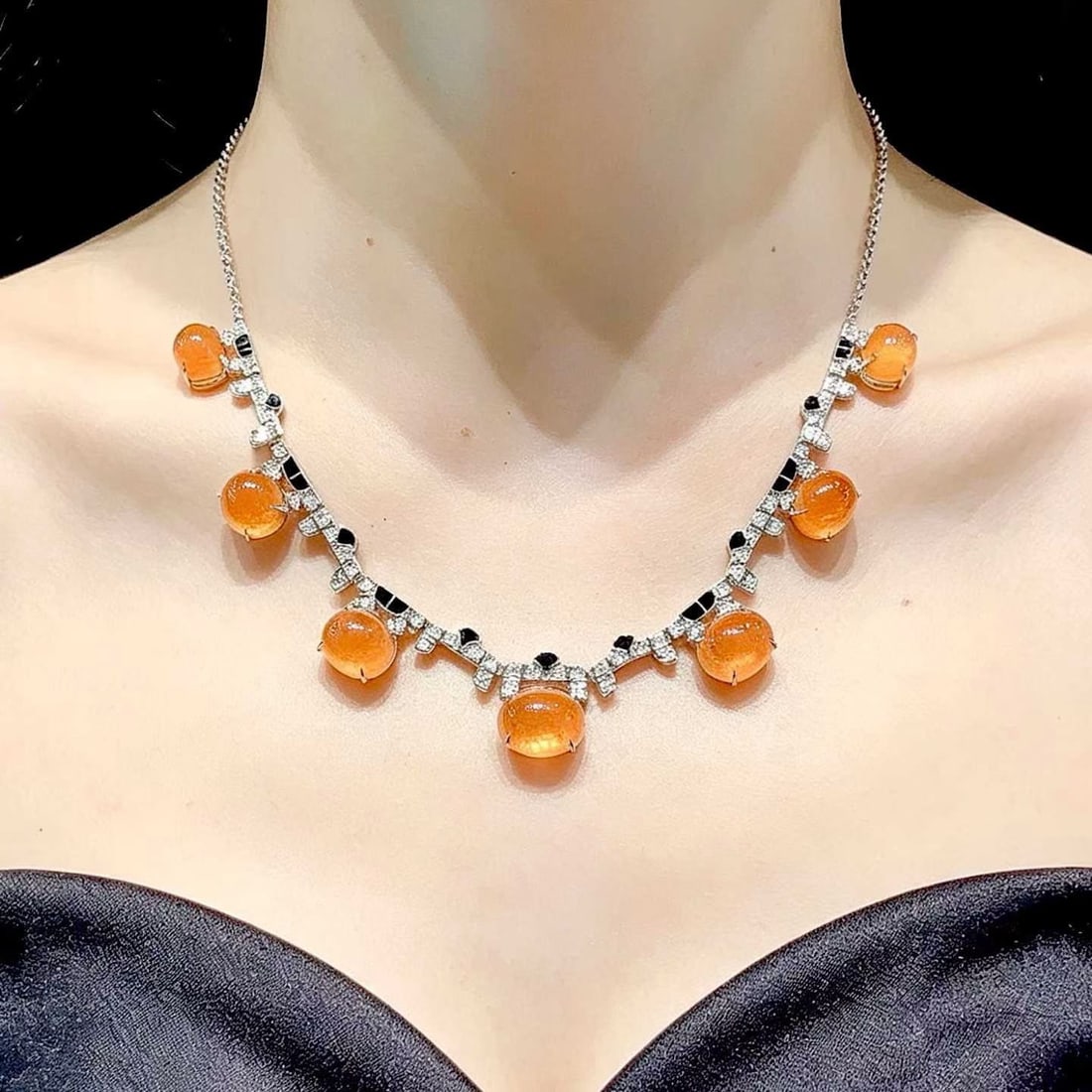 14k Gold 43.5 Ct Natural Spessartine & Diamond Necklace - 4