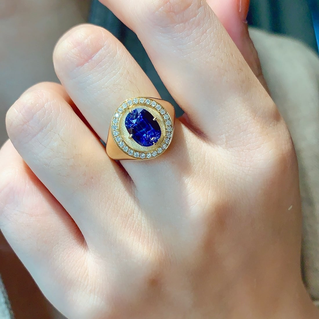 14k Gold 2.16 Ctw Natural Sapphire & Diamond Ring - 4