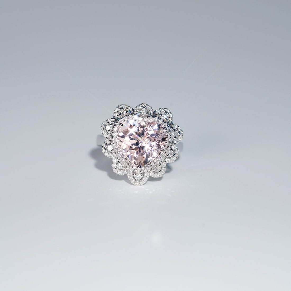 14k Gold 4.12 Ctw Natural Morganite & Diamond Ring - 3