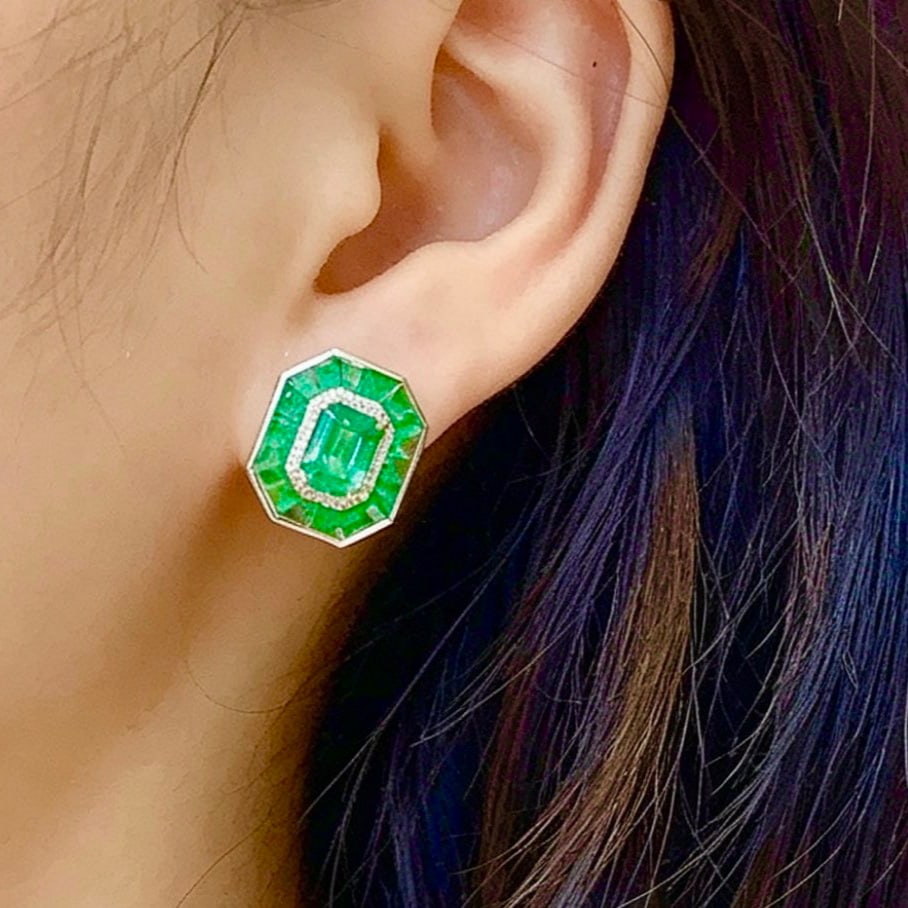 14k Gold 4.5 Ct Natural Emerald & Diamond Earrings - 4