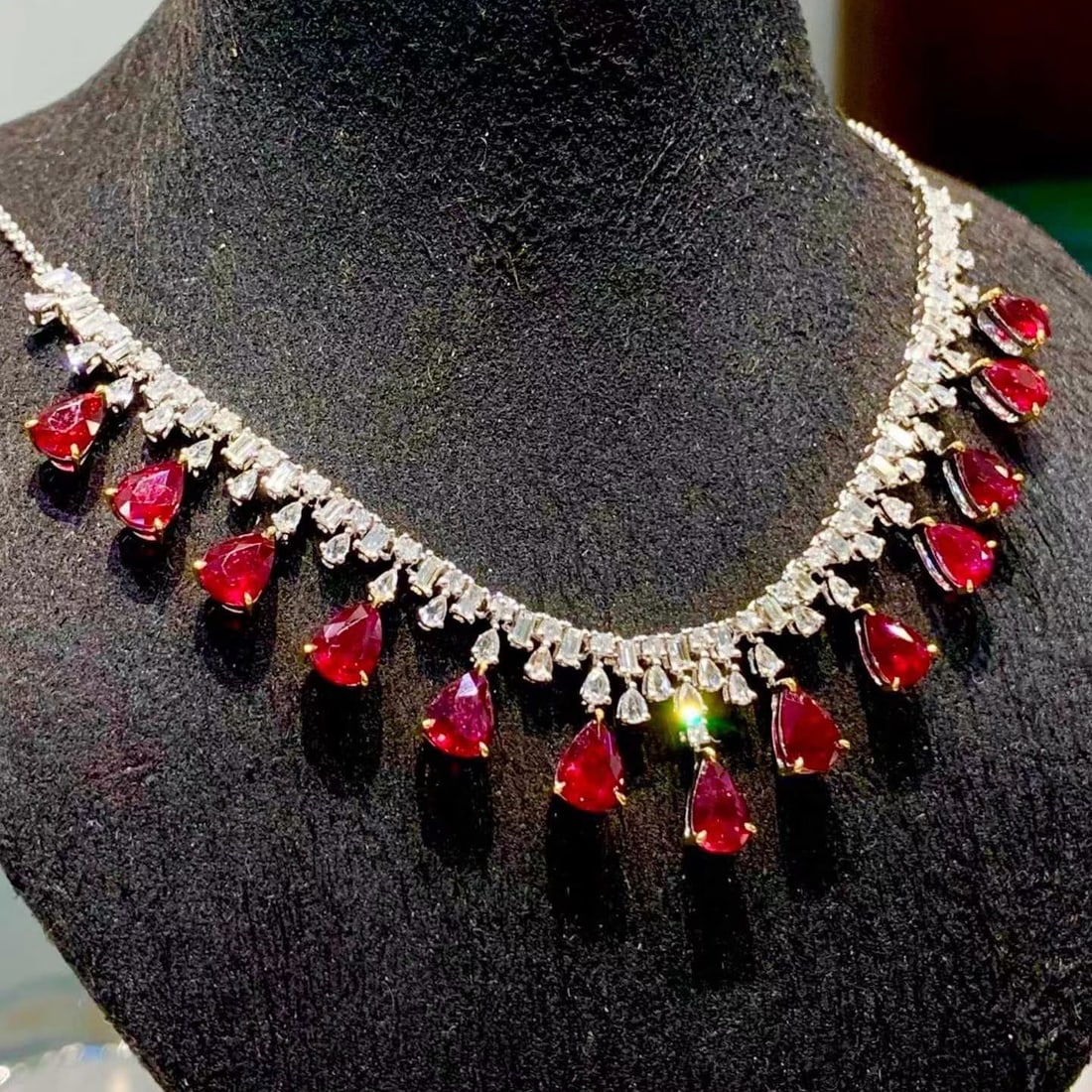 14k Gold 7.2 Ct Natural Ruby & Diamond Necklace - 4