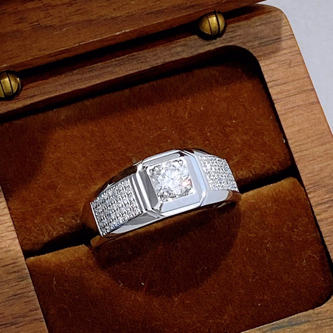 14k Gold 0.50 Ct Natural H Diamond & Men¡¯s Ring: Ref:231169090 // gold content:14k gold // ring size:8us // // main gemstone:diamond // shape:round // carat weight:0. 50ct // clarity grade:si // color:h // treatment:natural // cut grade:g // //