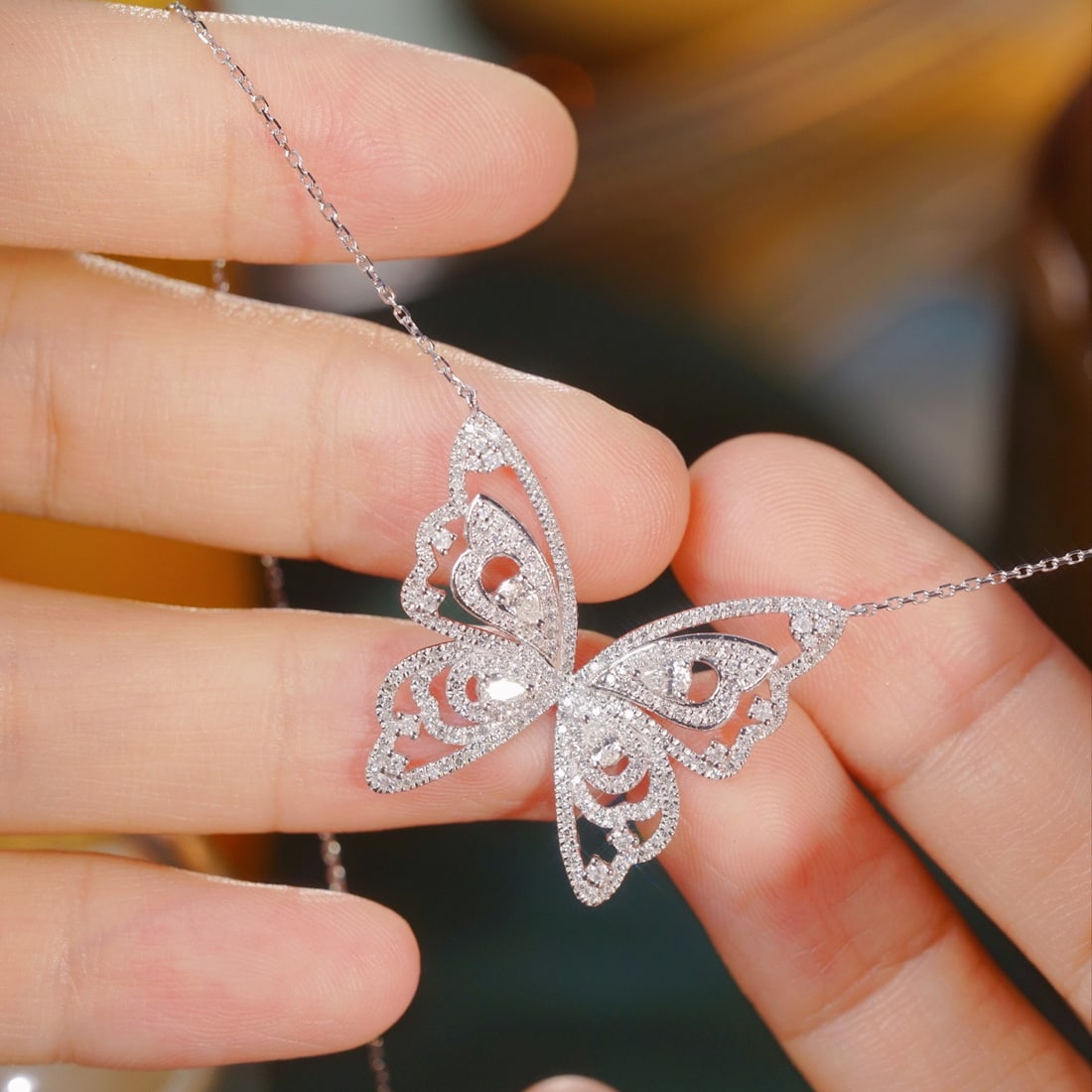 14k Gold 0.86 Ct Natural H Diamond & Butterfly Necklace - 2