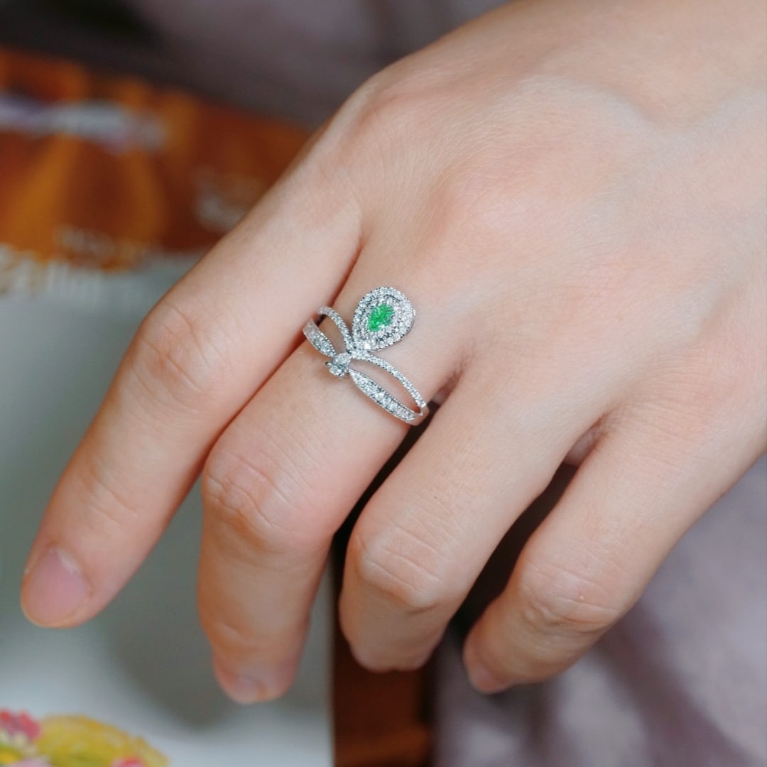 14k Gold 0.55 Ctw Natural Green Diamond & Diamond Ring - 2