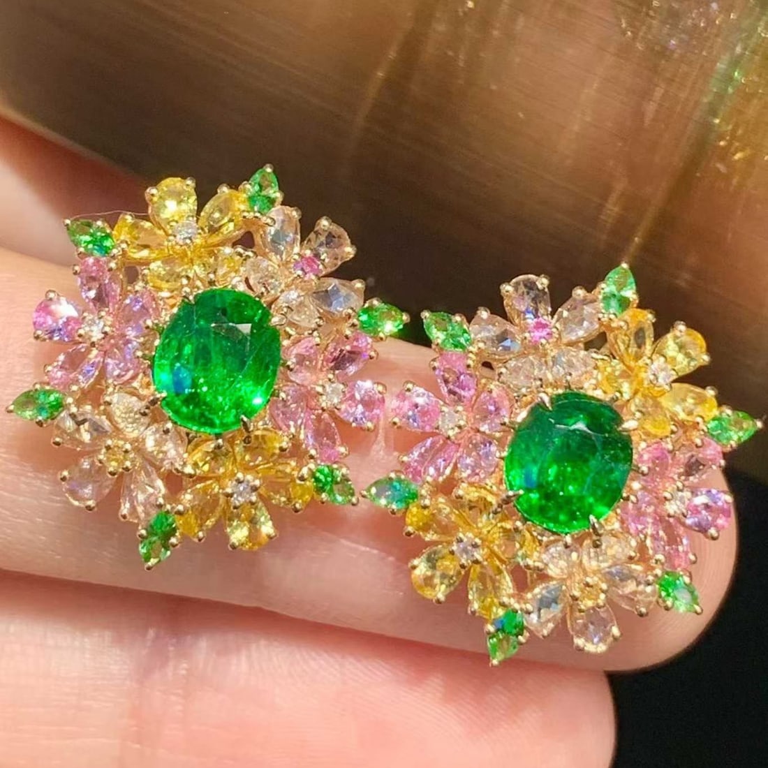 14k Gold 2.8 Ct Natural Tsavorite & Diamond & Coloured Gemstone Earrings - 3