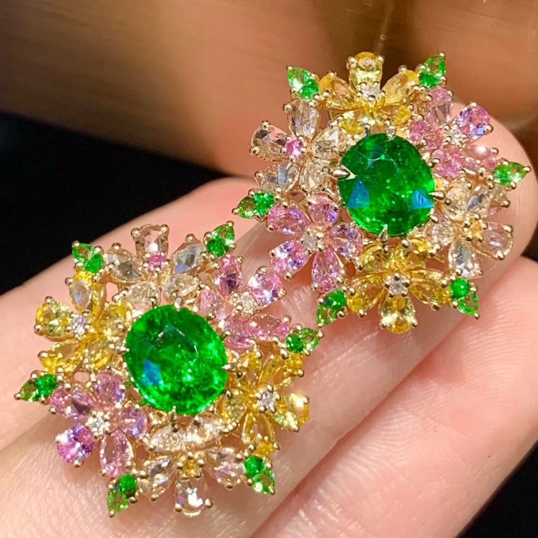 14k Gold 2.8 Ct Natural Tsavorite & Diamond & Coloured Gemstone Earrings - 4