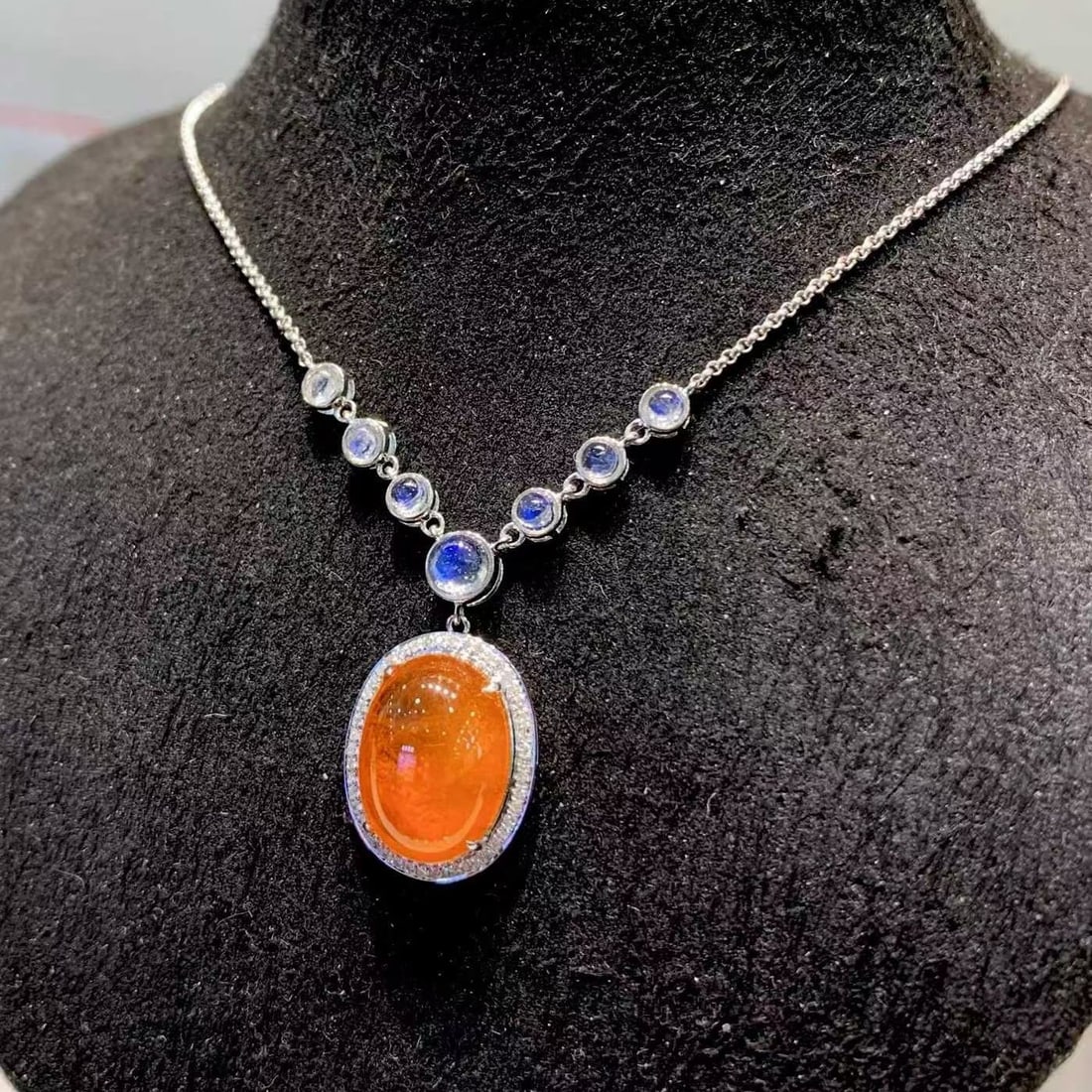 14k Gold 7.6 Ct Natural Spessartine & Diamond Necklace - 3