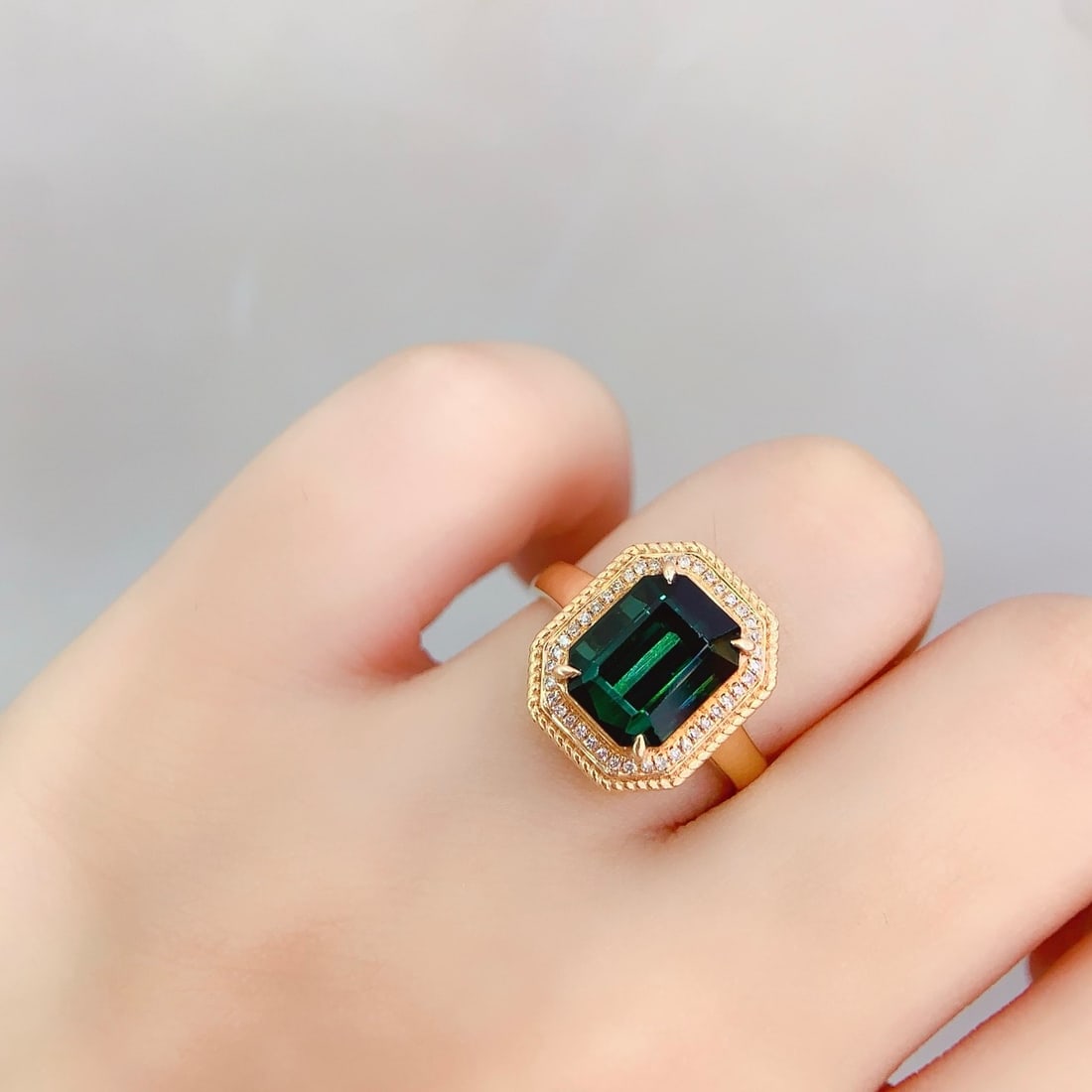 14k Gold 4.3 Ct Natural Tourmaline & Diamond Ring - 5