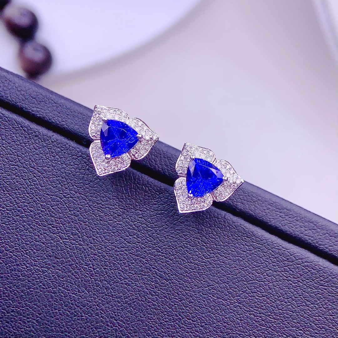 14k Gold 5.9 Ct Natural Tanzanite & Diamond Earrings - 2