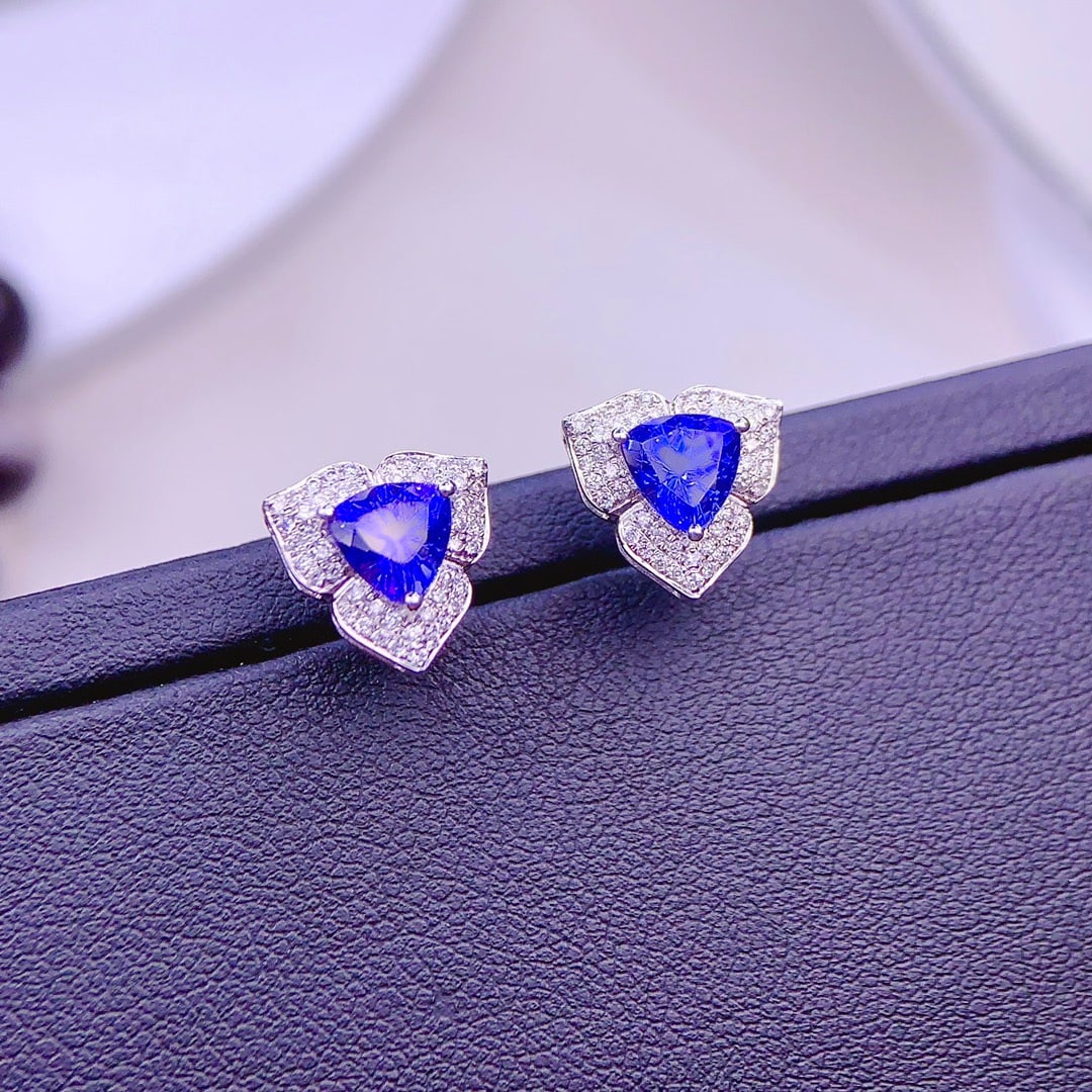 14k Gold 5.9 Ct Natural Tanzanite & Diamond Earrings - 3