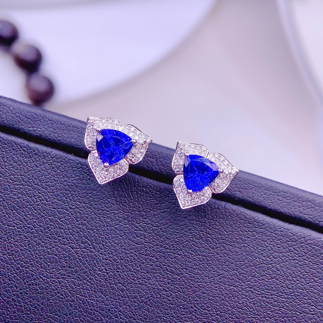 14k Gold 5.9 Ct Natural Tanzanite & Diamond Earrings - 4