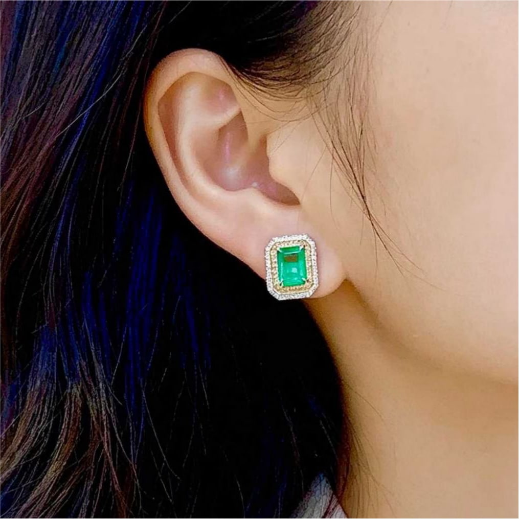 14k Gold 1.45 Ct Natural Emerald & Diamond Earrings - 3