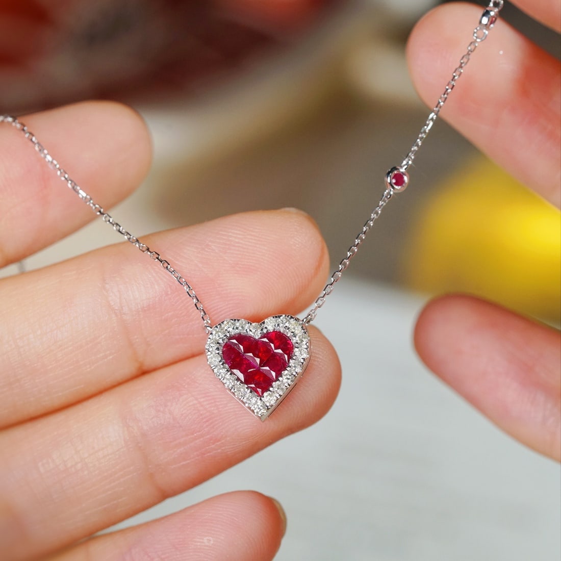 14k Gold 0.90 Ctw Natural Ruby & Diamond Necklace - 2