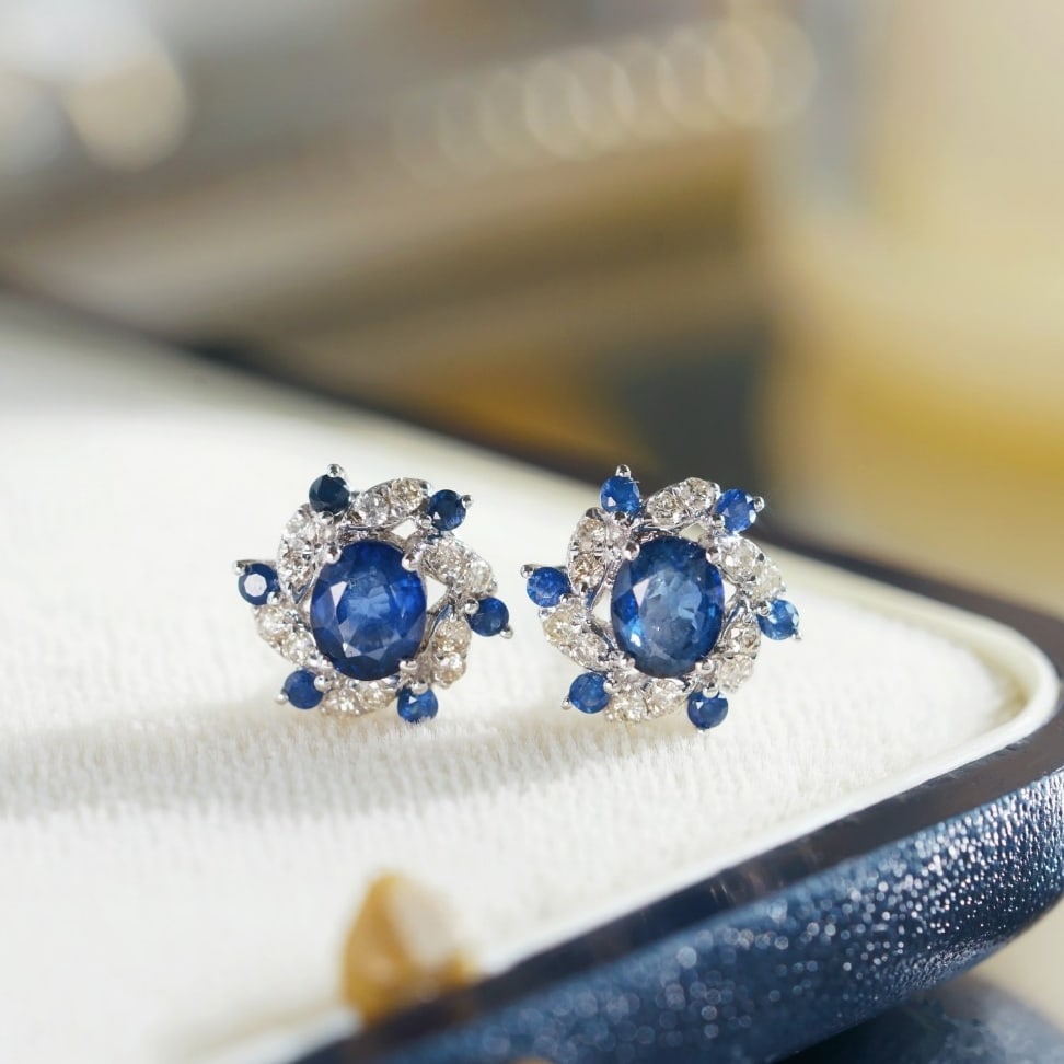 14k Gold 1.36 Ctw Natural Sapphire & Diamond Earrings: Ref:231169149 // gold content:14k gold // main gemstone:sapphire // shape:oval // carat weight:1. 10ct // color:blue // treatment:natural // // adjacent gemstone 2 : diamond // shape:round // carat