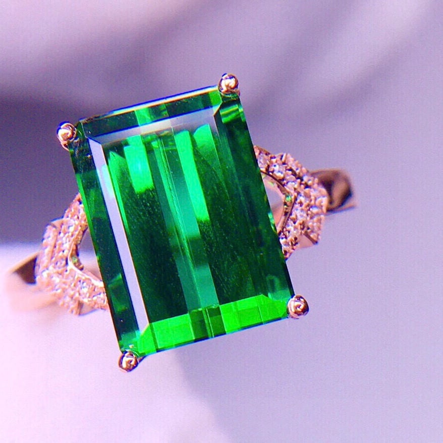 14k Gold 5.12 Ct Natural Tourmaline & Diamond Ring: Ref:231169160 // gold content:14k gold // ring size:7. 25us // // main gemstone:tourmaline // shape:octagonal // carat weight:5. 12ct // color:green // treatment:natural // // adjacent gemstone 2 :