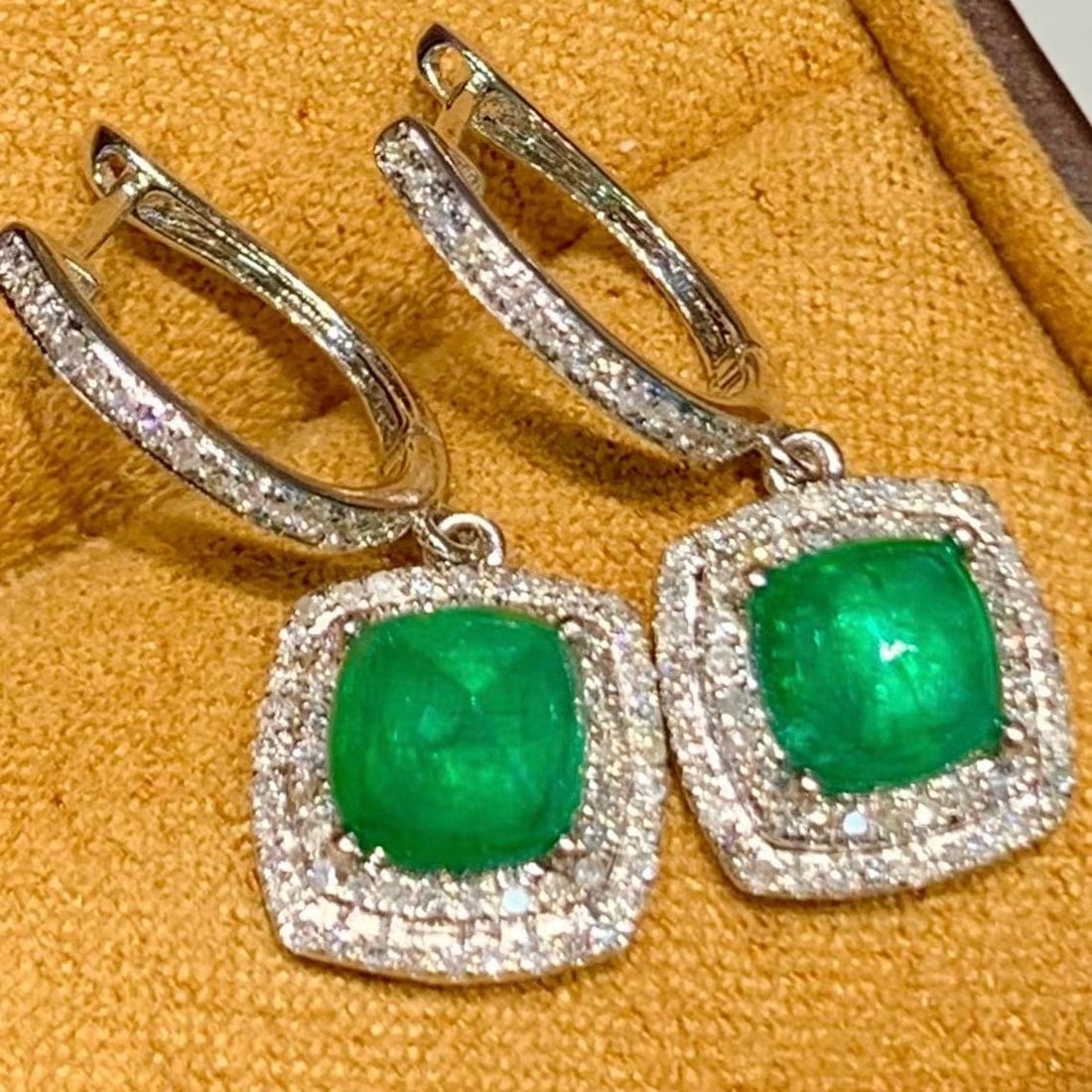 14k Gold 2.3 Ct Natural Emerald & Diamond Earrings - 2