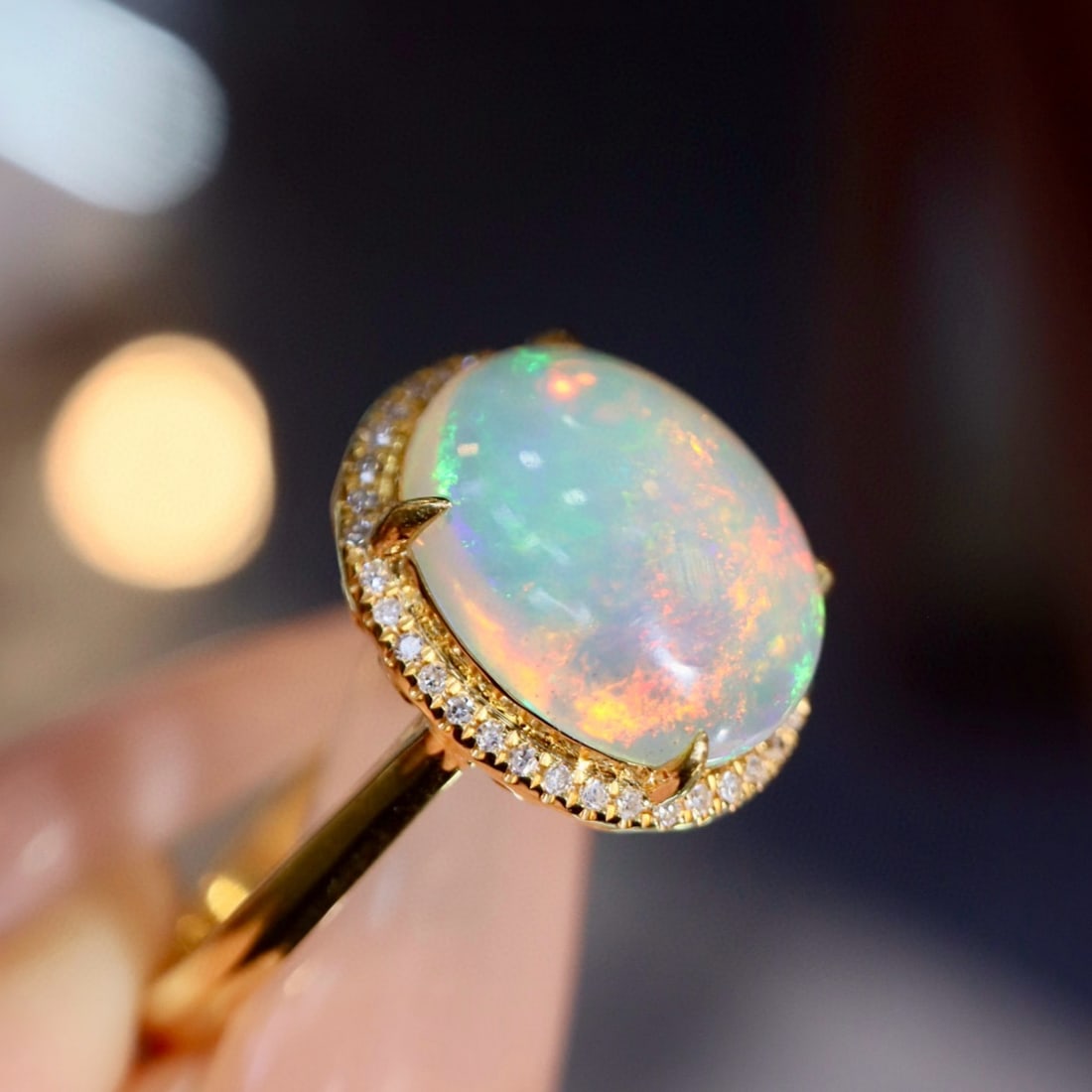 14k Gold 2.21 Ctw Natural Opal & Diamond Ring: Ref:231169184 // gold content:14k gold // ring size:7. 25us // // main gemstone:opal // shape:oval // carat weight:2. 1ct // color:color // treatment:natural // // adjacent gemstone 2 : diamond // sha