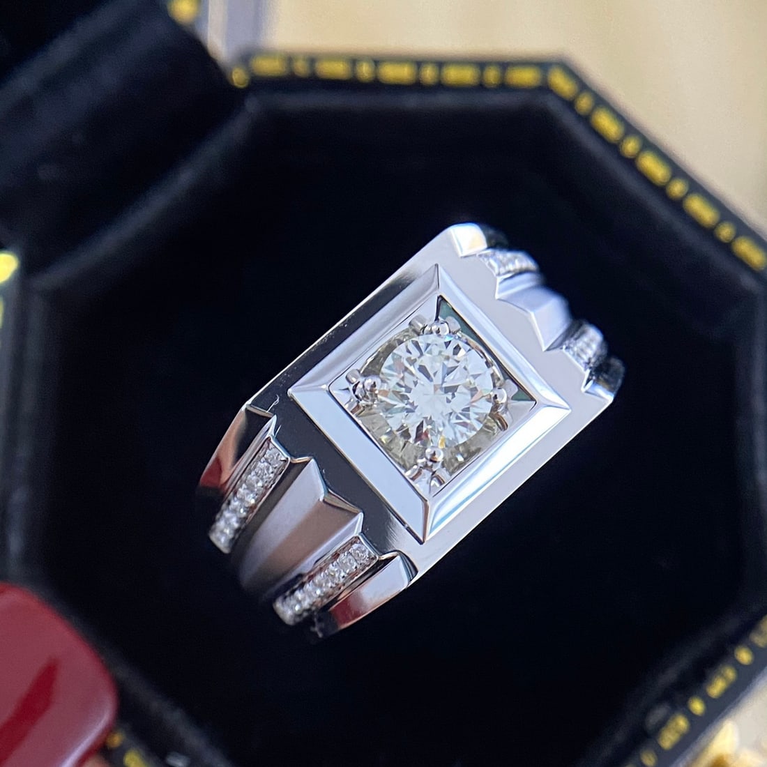 14k Gold 0.55 Ct Natural H Diamond Ring: Ref:231169187 // gold content:14k gold // ring size:8us // // main gemstone:diamond // shape:round // carat weight:0. 55ct // clarity grade:vs-si // color:h // treatment:natural // cut grade:g //