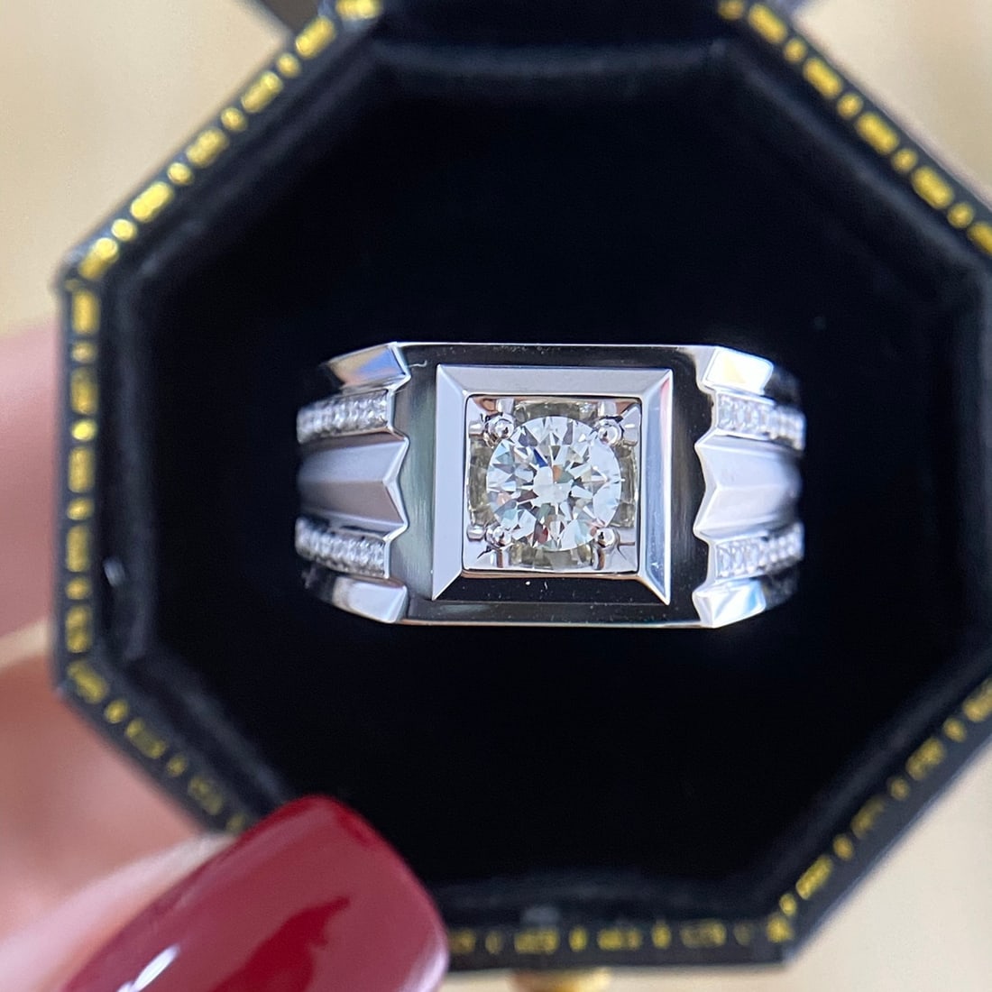 14k Gold 0.55 Ct Natural H Diamond Ring - 7