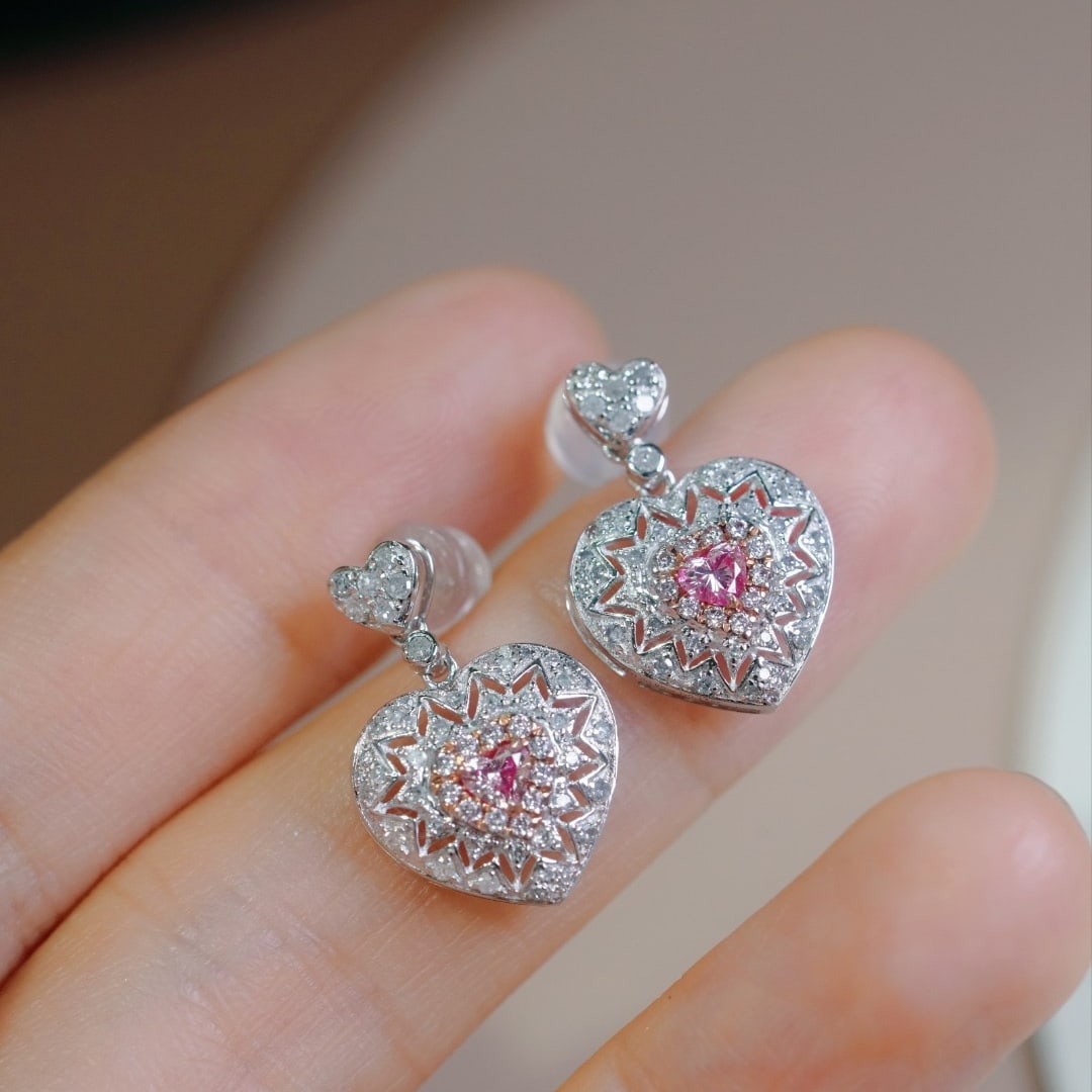14k Gold 0.80 Ctw Natural Pink Diamond & Diamond Earrings: Ref:231169190 // gold content:14k gold // main gemstone:pink diamond // shape:heart // carat weight:0. 22ct // color:pink // treatment:natural // // adjacent gemstone 2 : diamond // shape:round // car