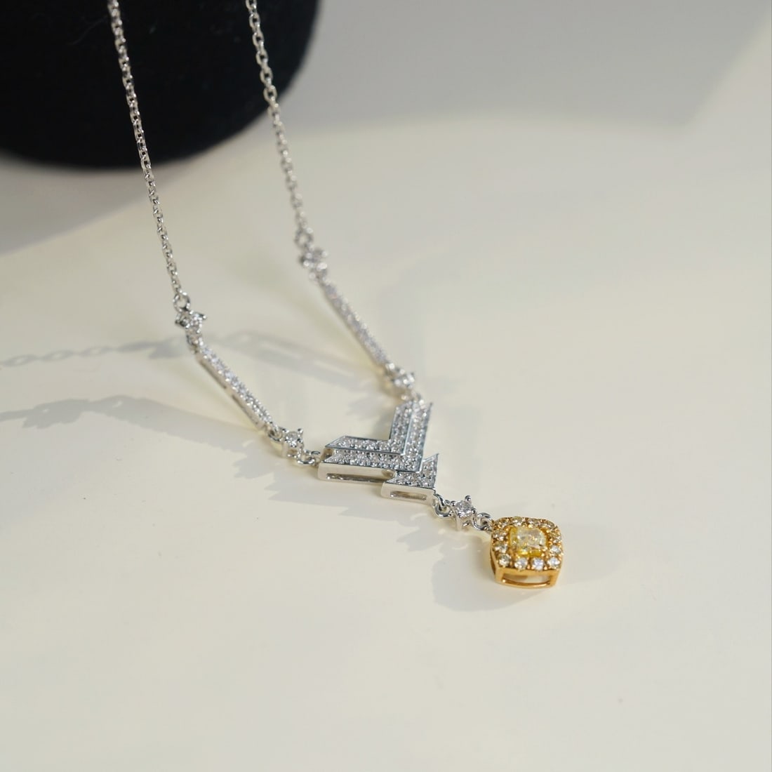 14k Gold 0.42 Ctw Natural Yellow Diamond & Diamond Necklace - 8