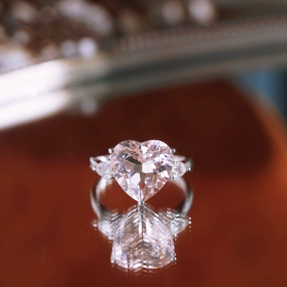 14k Gold 5.11 Ctw Natural Morganite & Diamond Ring: Ref:231169207 // gold content:14k gold // ring size:7. 25us // // main gemstone:morganite // shape:heart // carat weight:4. 79ct // color:pink // treatment:natural // // adjacent gemstone 2 : diamond